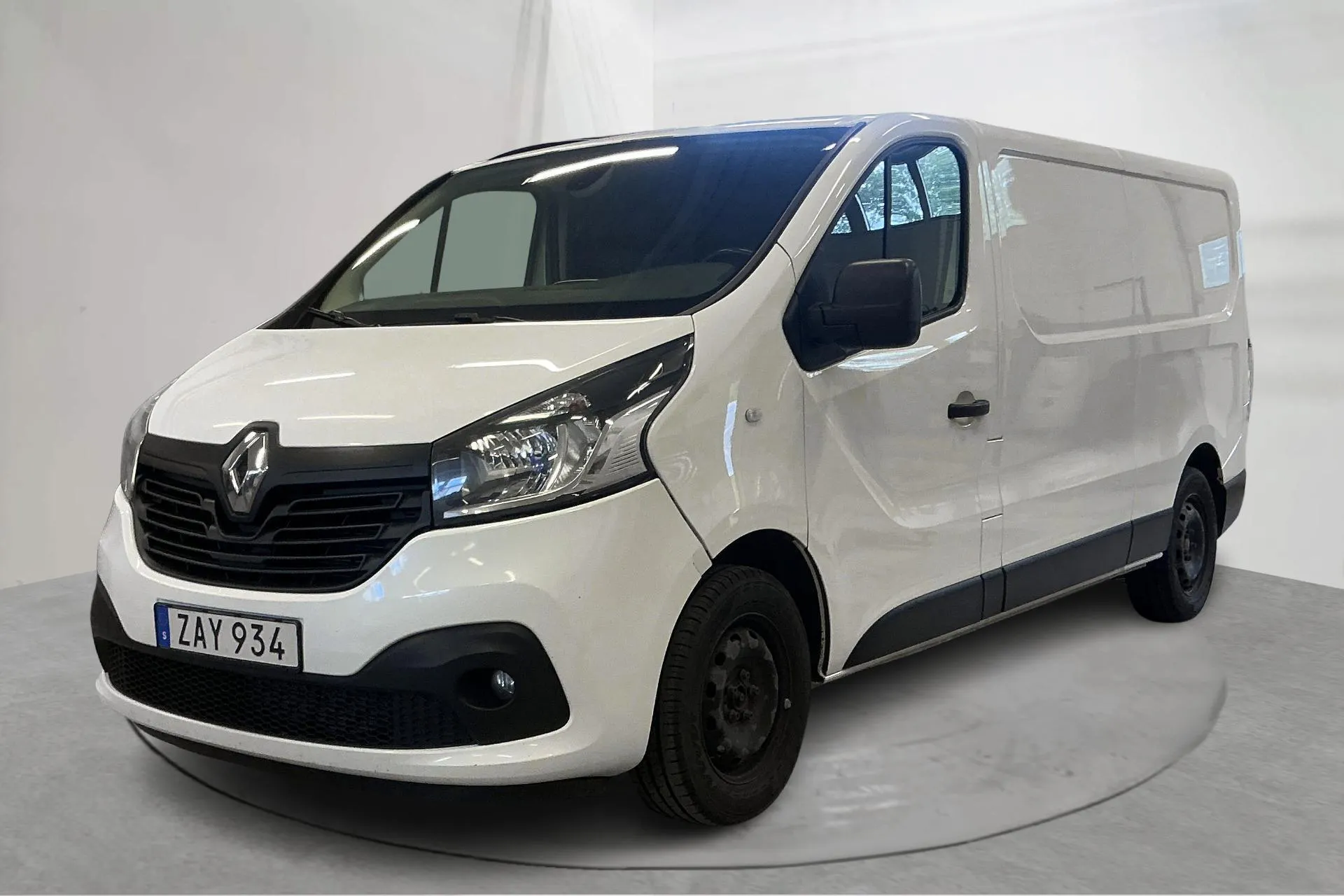 Presentation photo 1 of 15: Renault Trafic 1.6 dCi Skåp (125hk) - 223 140 km - Manual - white - 2018