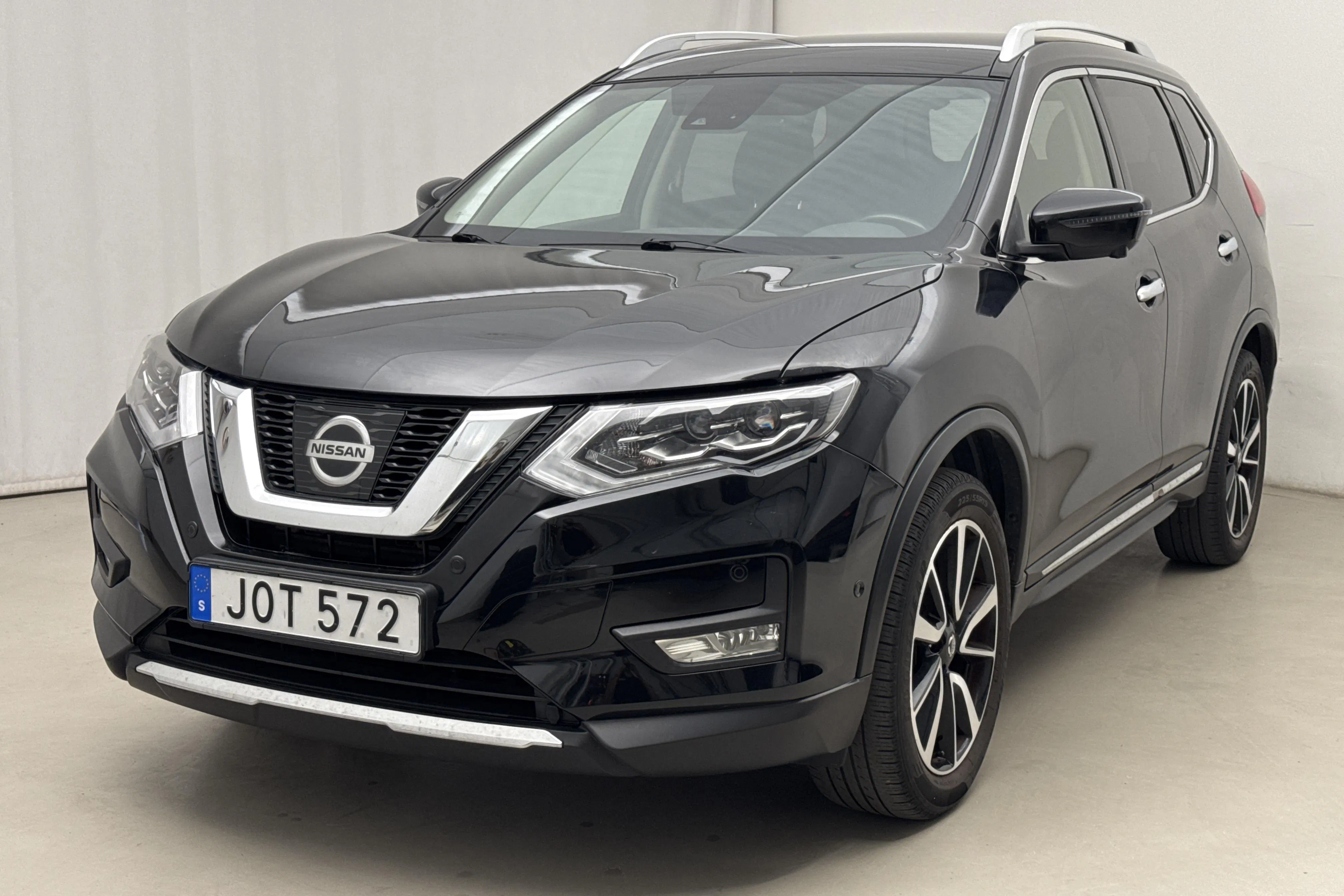 Presentationsfoto 1 av 17: Nissan X-trail 1.6 dCi 2WD (130hk) - 12 783 mil - Automat - svart - 2017