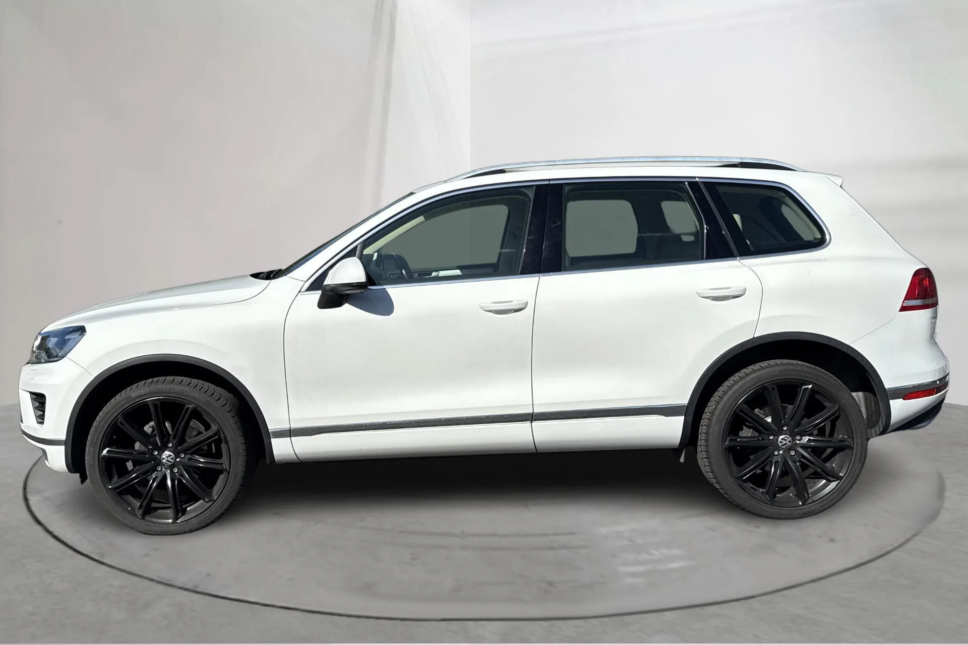 Presentation photo 2 of 14: VW Touareg 3.0 TDI BlueMotion Technology (204hk) - 151 260 km - Automatic - white - 2016