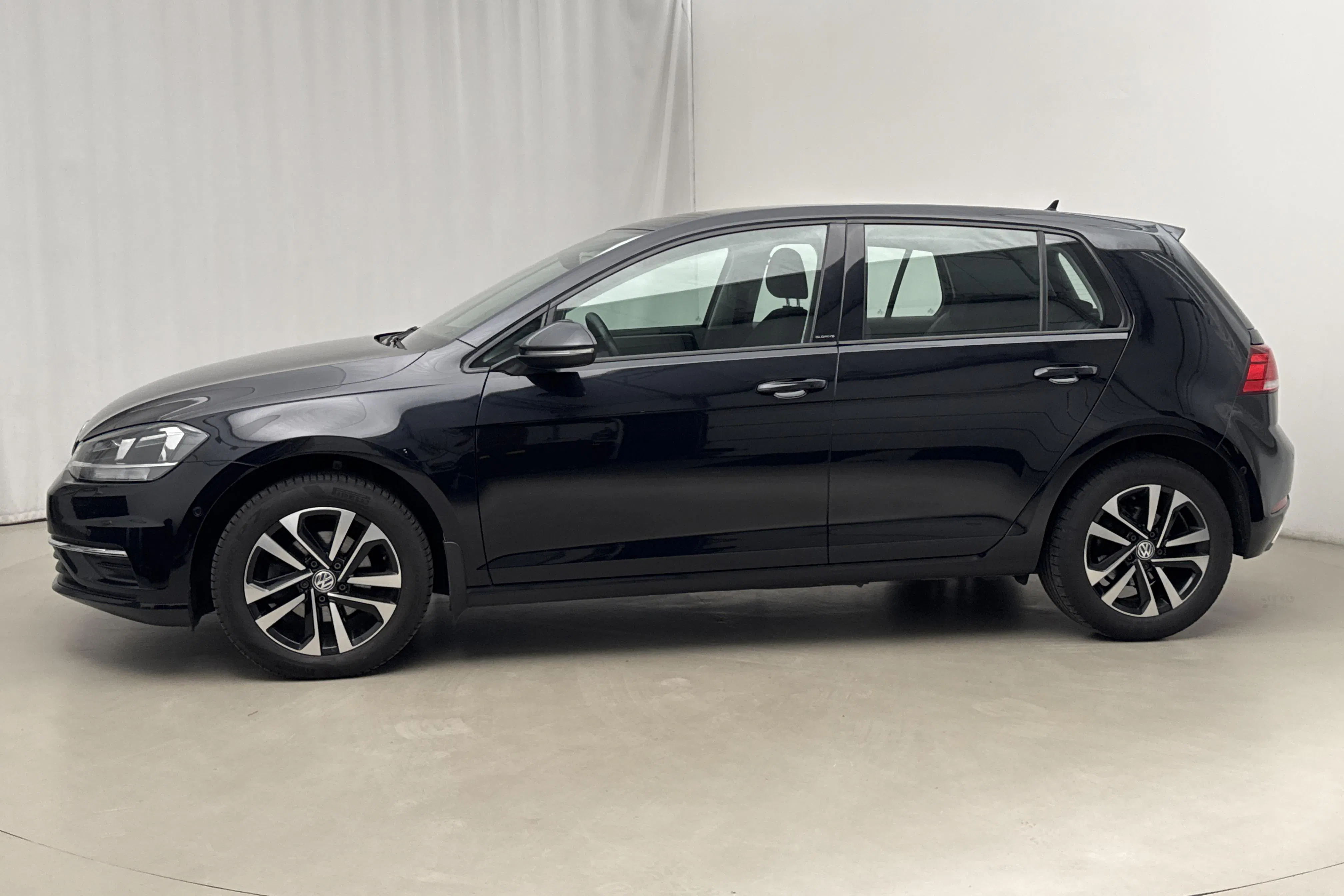 Presentation photo 2 of 17: VW Golf VII 1.0 TSI 5dr (115hk) - 138 990 km - Automatic - black - 2019