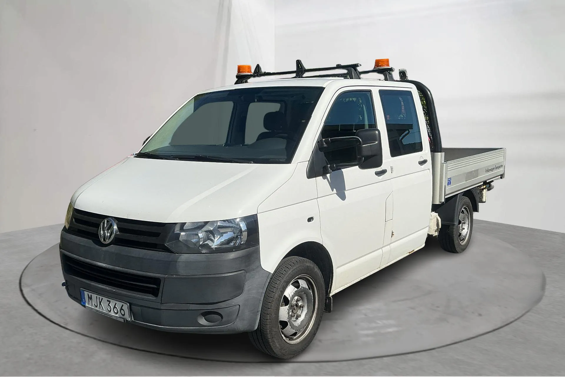 Presentation photo 1 of 14: VW Transporter T5 2.0 BiTDI Pickup 4MOTION (180hk) - 208 760 km - Manual - white - 2015