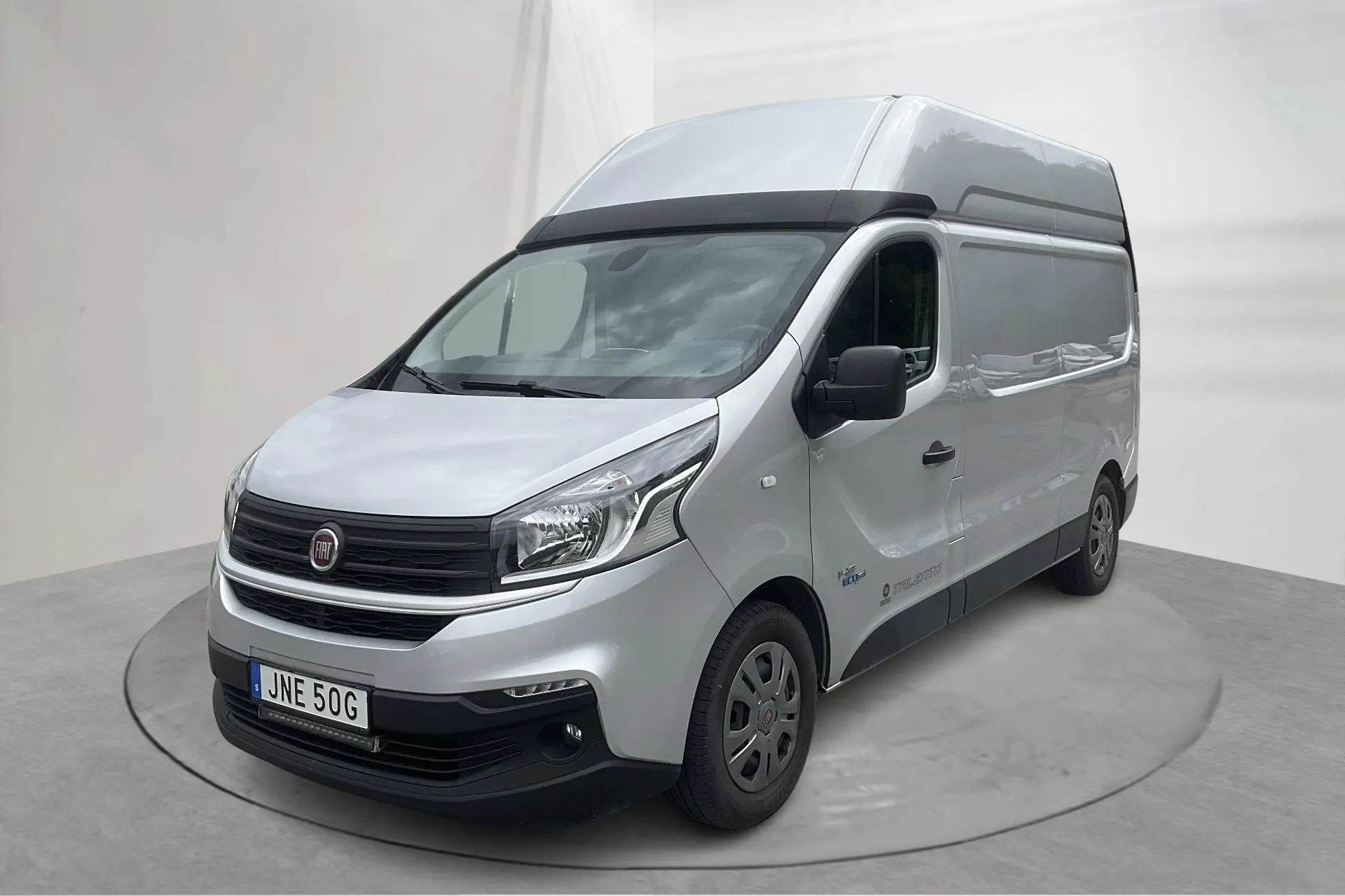 Presentationsfoto 1 av 15: Fiat Talento 2.0 EcoJet Skåp (145hk) - 8 375 mil - Manuell - grå - 2021