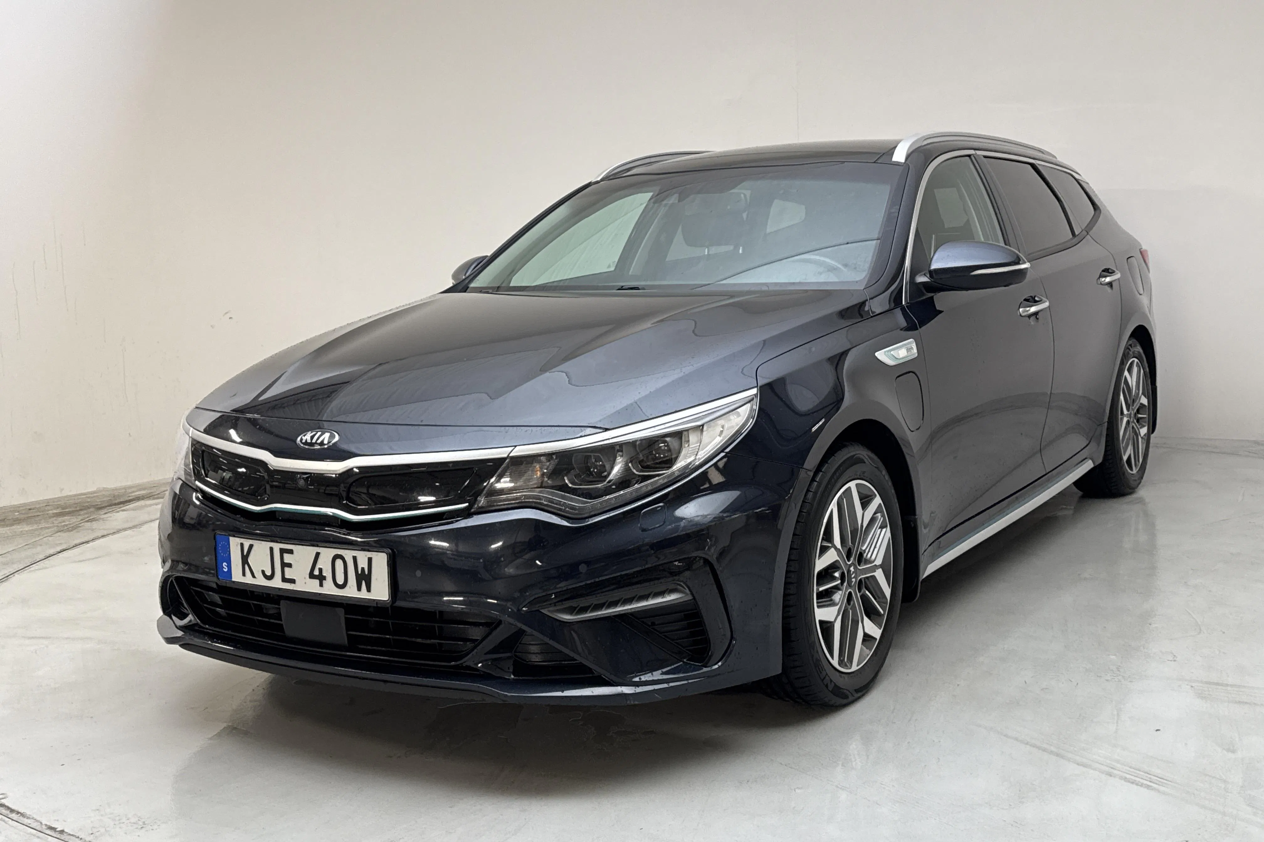 Presentation photo 1 of 21: KIA Optima 2.0 GDi Plug-in Hybrid SW (205hk) - 104 000 km - Automatic - blue - 2020
