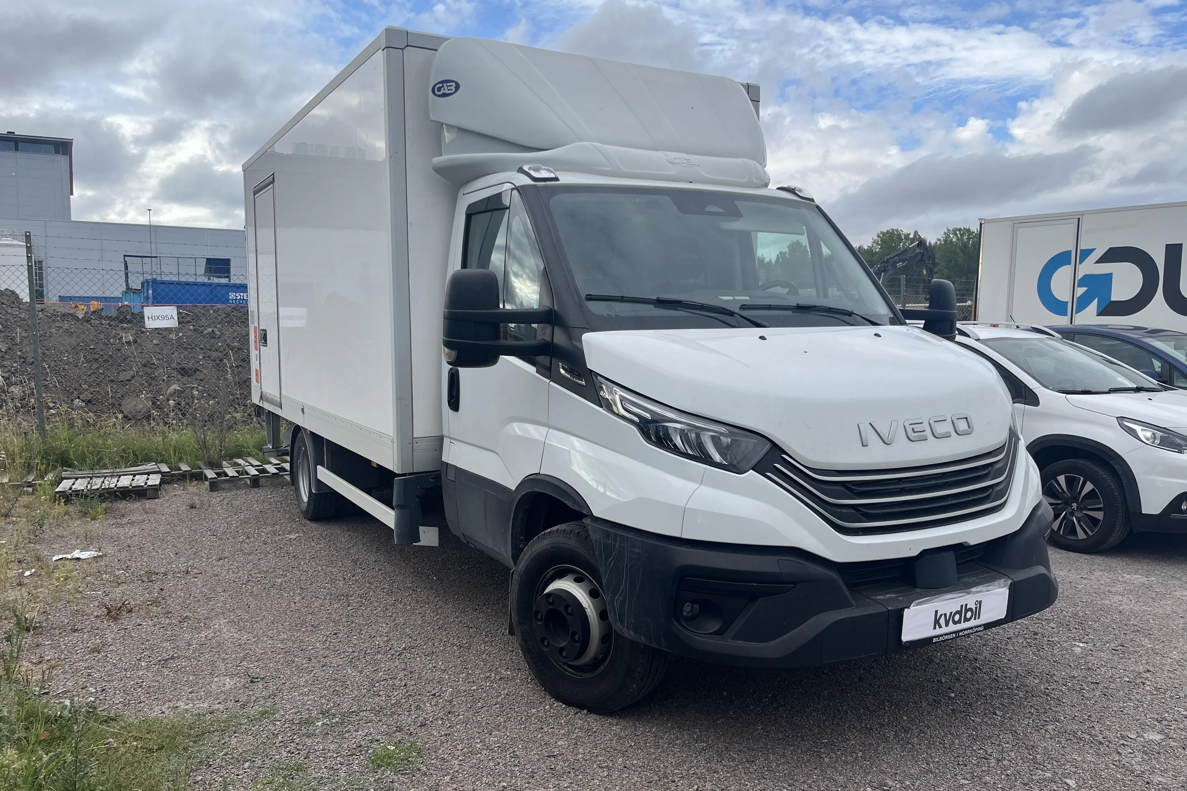 Presentation photo 2 of 44: Iveco Daily 70C - 42 839 km - Automatic - white - 2024