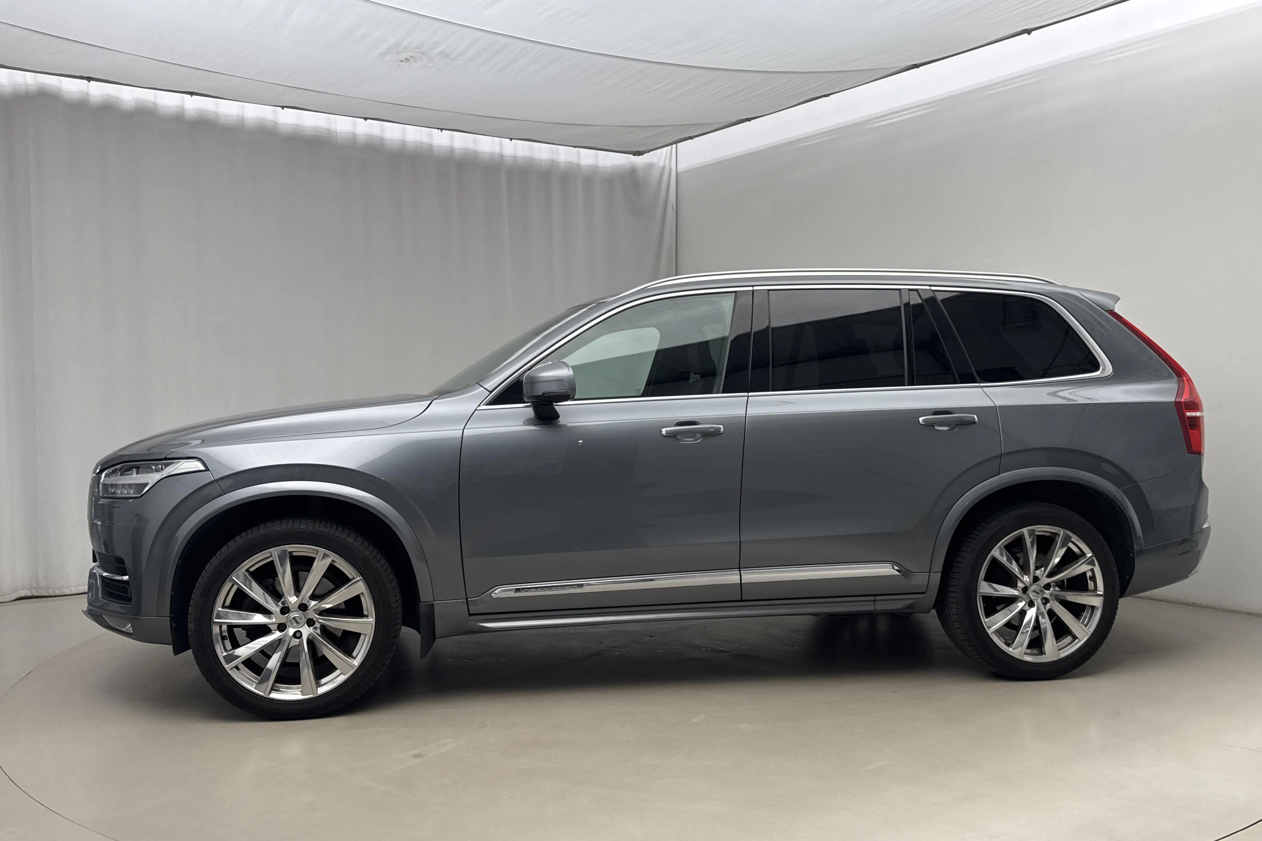 Presentation photo 2 of 20: Volvo XC90 D5 AWD (225hk) - 202 000 km - Automatic - gray - 2016