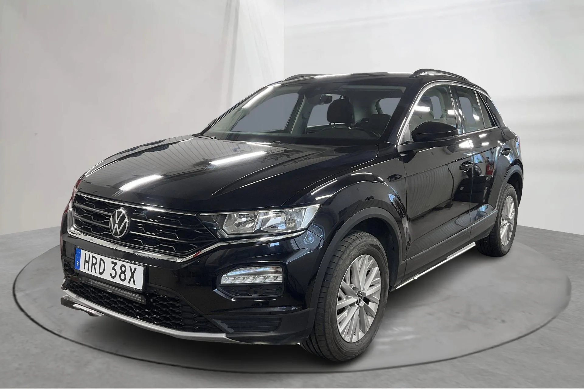 Presentation photo 1 of 14: VW T-Roc 2.0 TDI 4MOTION (150hk) - 143 420 km - Automatic - black - 2021