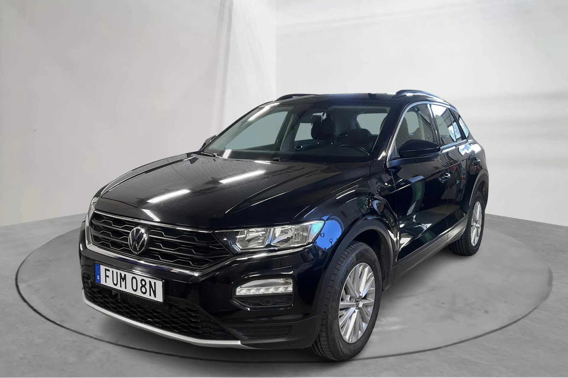Presentation photo 1 of 14: VW T-Roc 2.0 TDI 4MOTION (150hk) - 143 410 km - Automatic - black - 2021