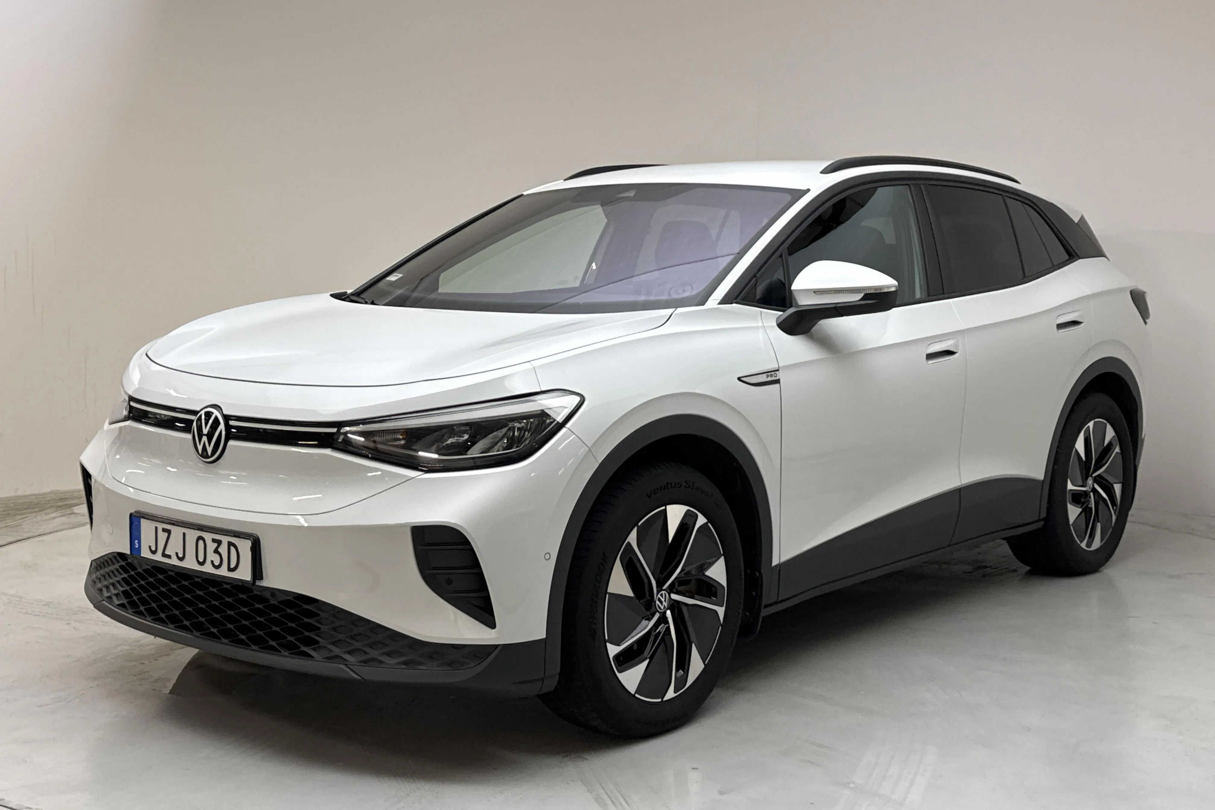 Presentationsfoto 1 av 18: VW ID.4 77kWh (204hk) - 3 805 mil - Automat - vit - 2024