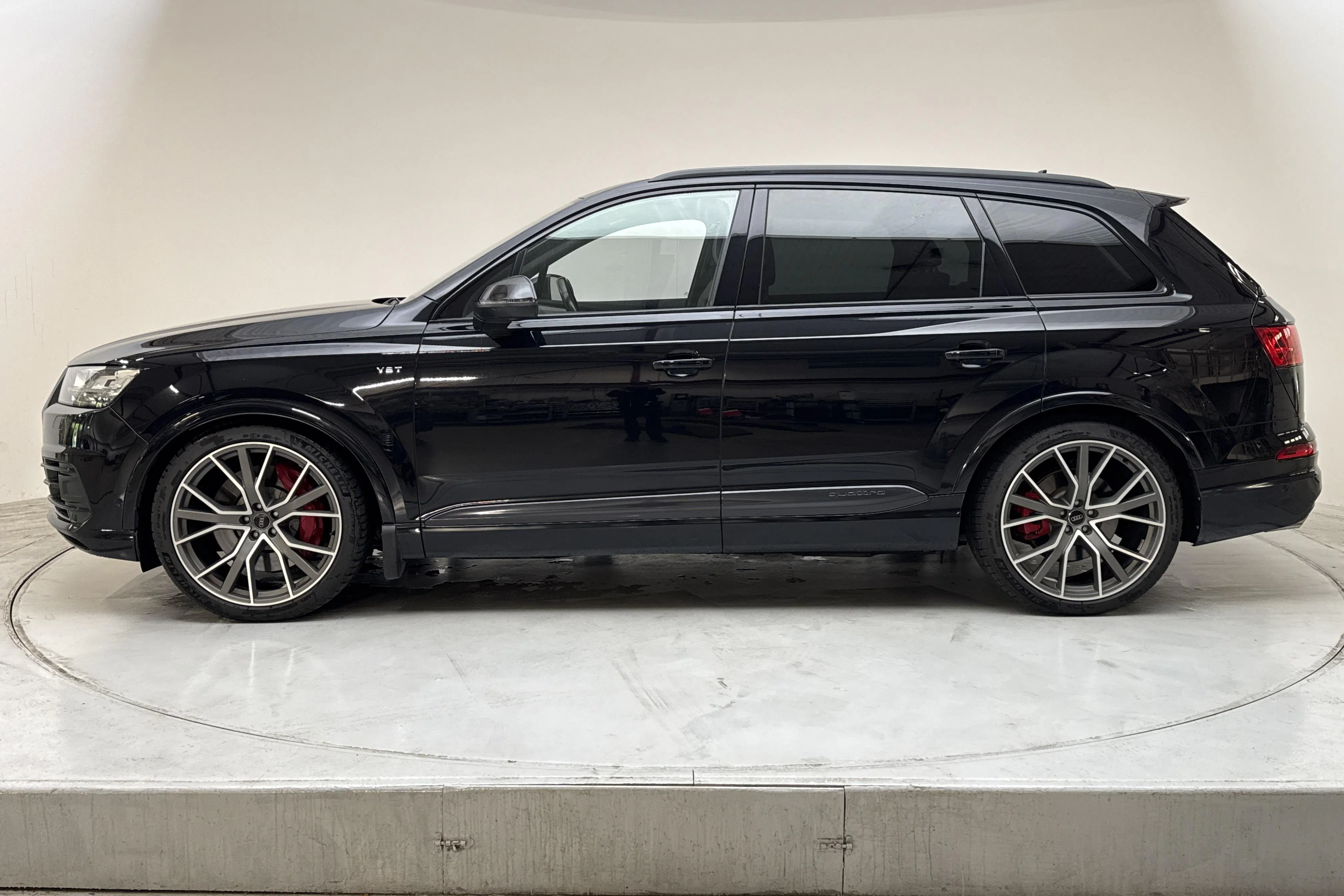 Presentation photo 2 of 25: Audi SQ7 4.0 TDI quattro (435hk) - 205 560 km - Automatic - black - 2017