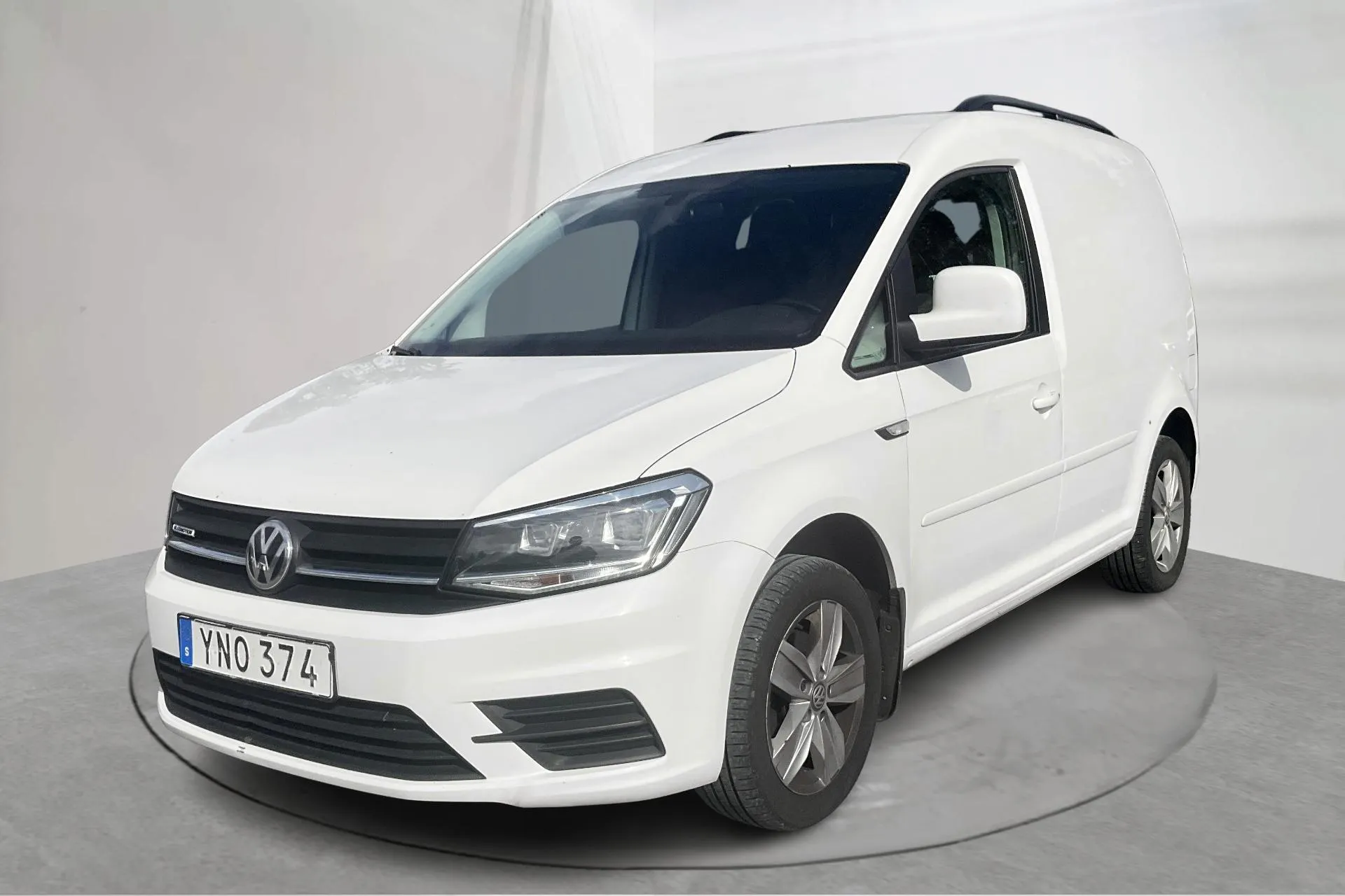Presentation photo 1 of 18: VW Caddy 1.4 TGI Skåp (110hk) - 128 100 km - Automatic - white - 2017