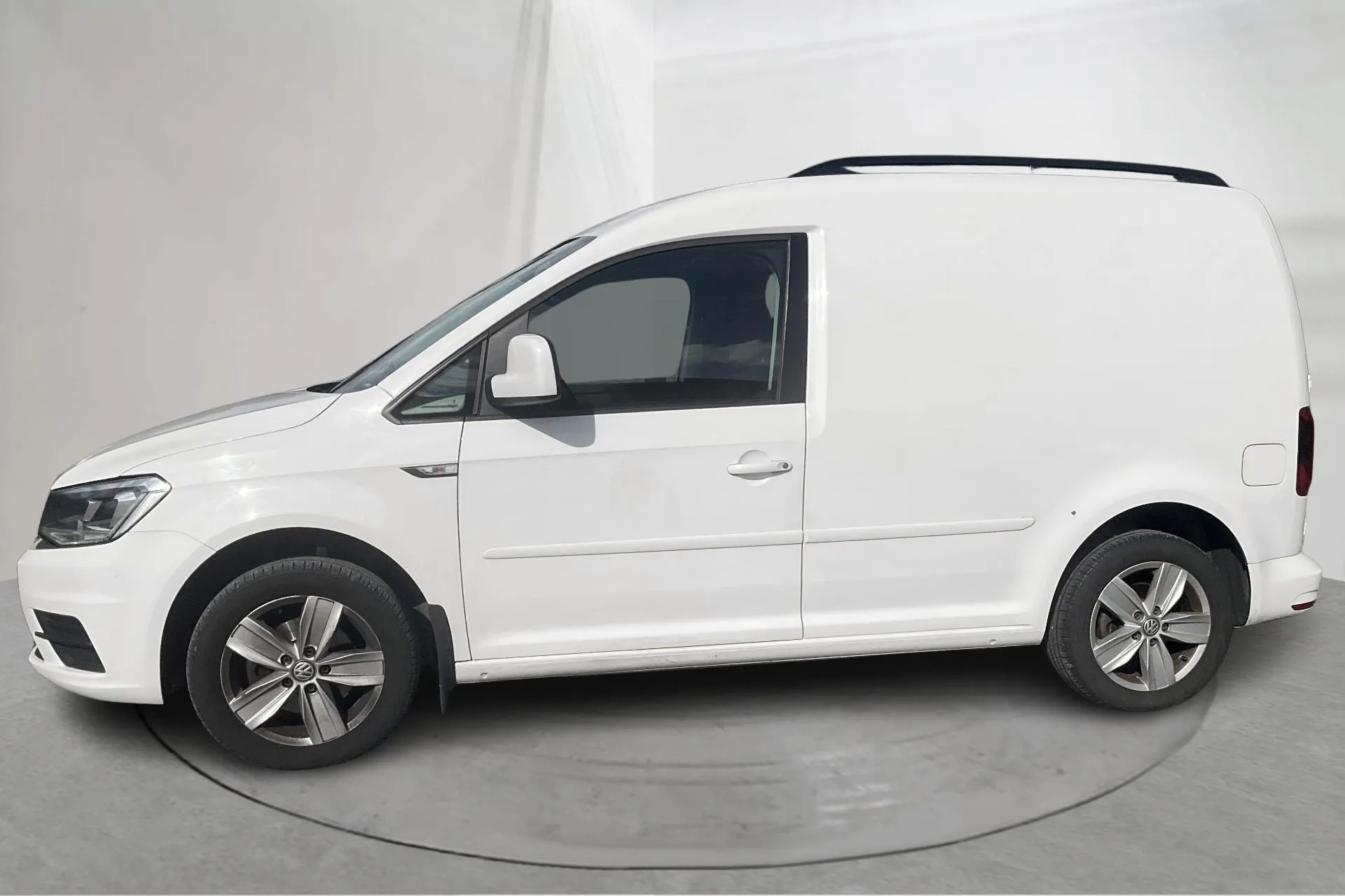 Presentation photo 2 of 18: VW Caddy 1.4 TGI Skåp (110hk) - 128 100 km - Automatic - white - 2017