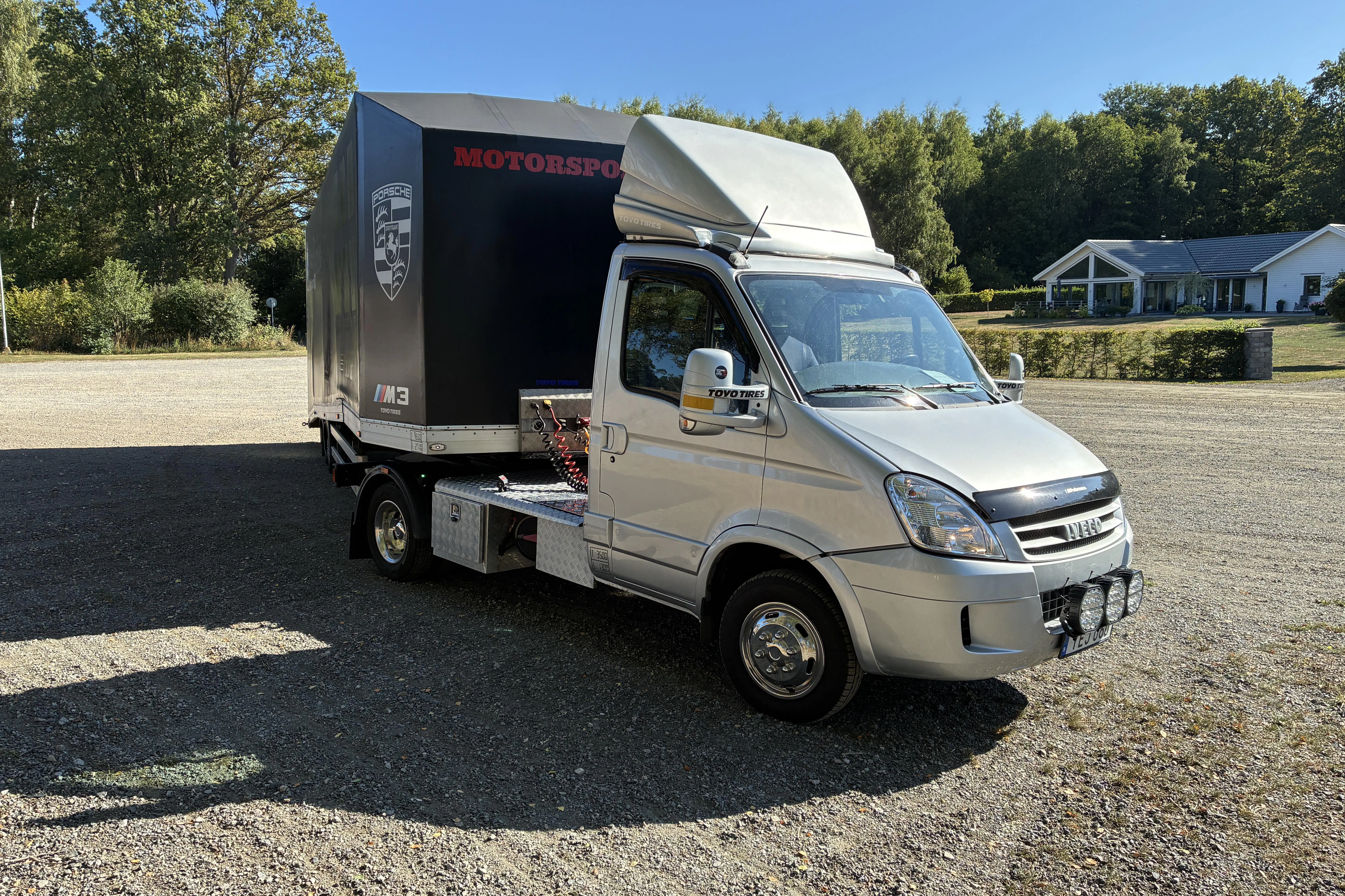 Presentation photo 2 of 57: Iveco Daily - 368 864 km - Manual - silver - 2007
