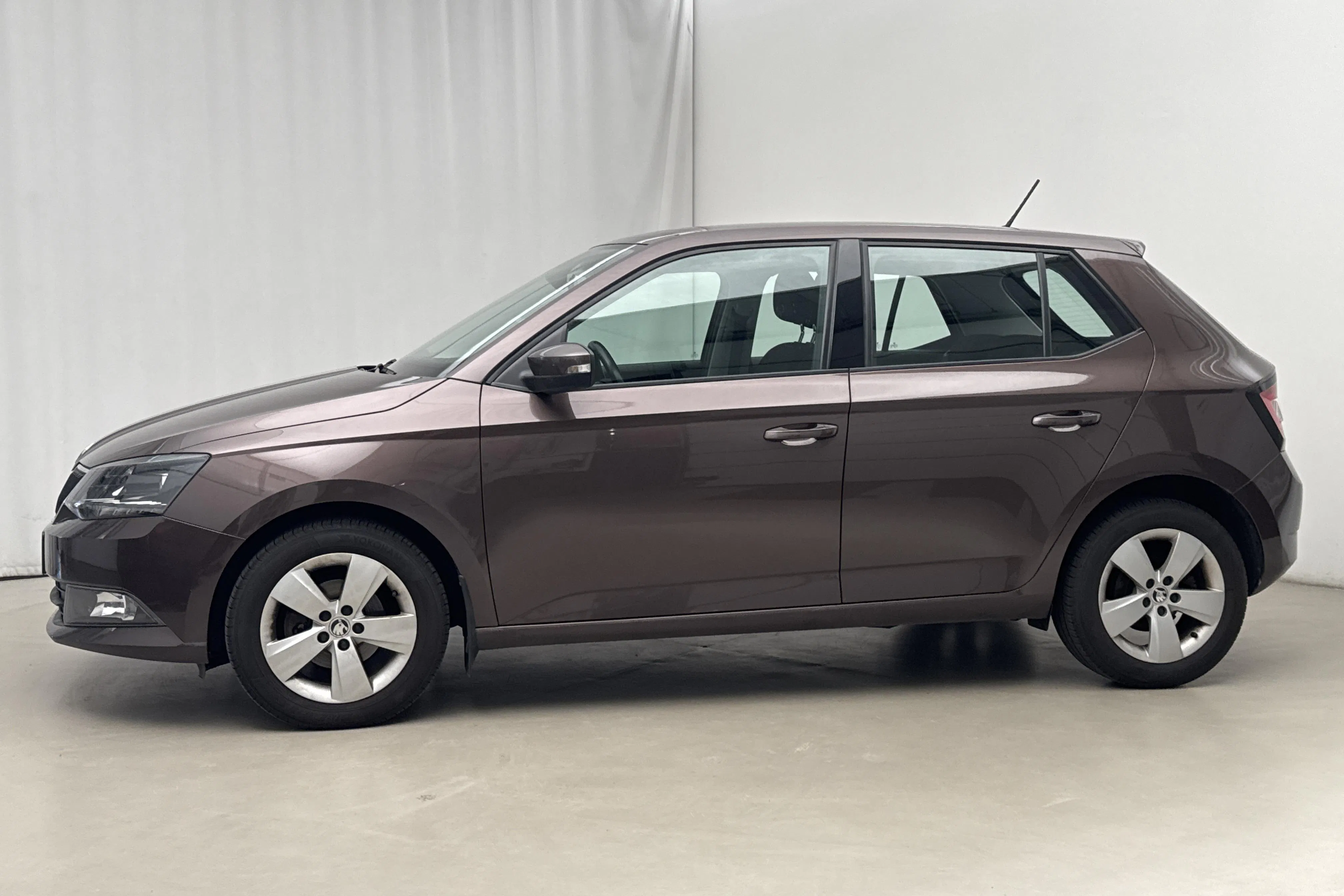 Presentationsfoto 2 av 15: Skoda Fabia 1.2 TSI (90hk) - 14 157 mil - Manuell - brun - 2015