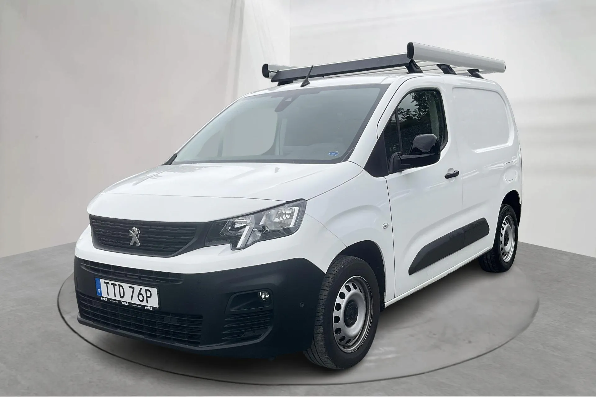 Presentationsfoto 1 av 12: Peugeot Partner 1.5 HDI Skåp (130hk) - 5 078 mil - Automat - vit - 2022