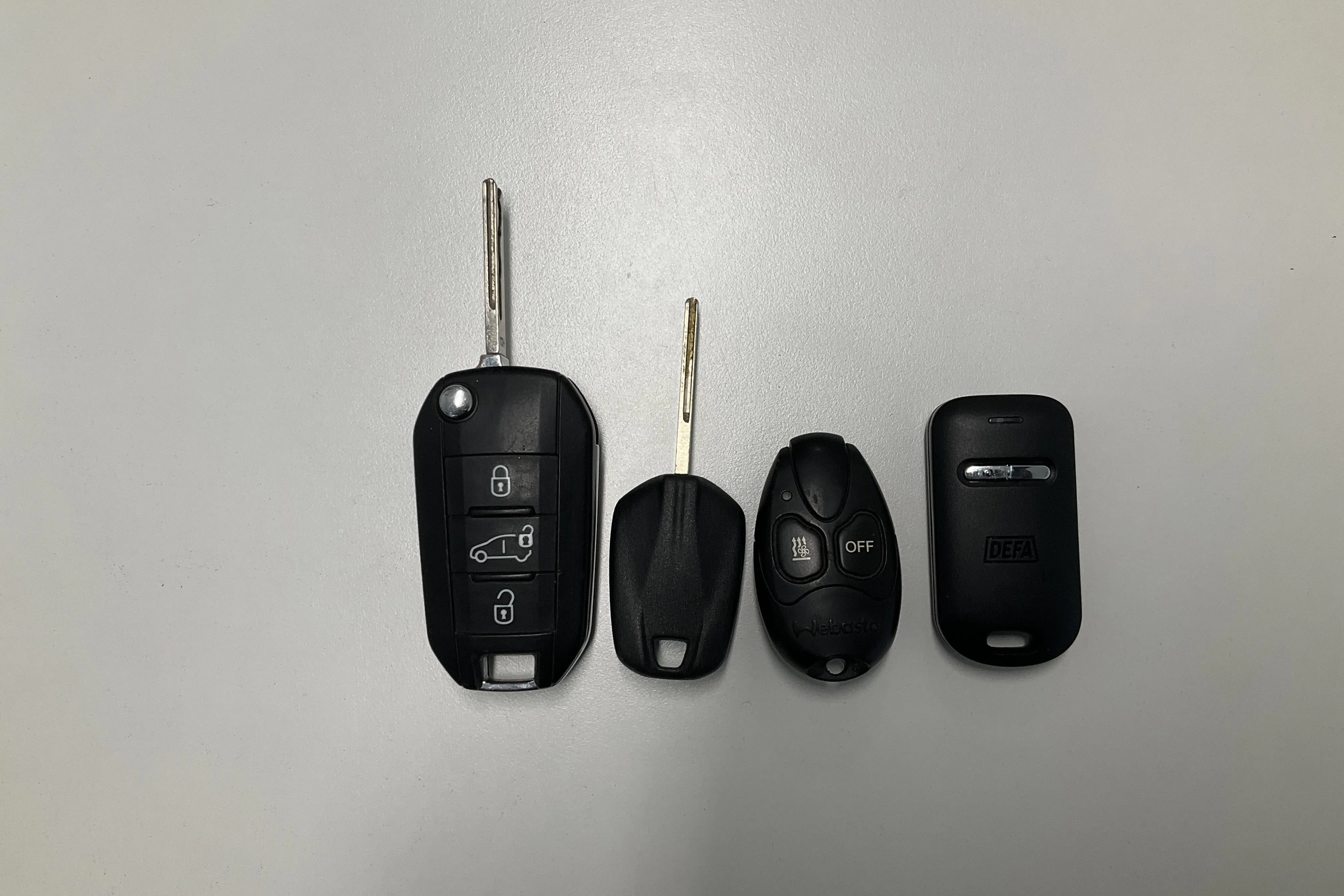 Presentationsfoto 12 av 12: Peugeot Partner 1.5 HDI Skåp (130hk) - 5 078 mil - Automat - vit - 2022