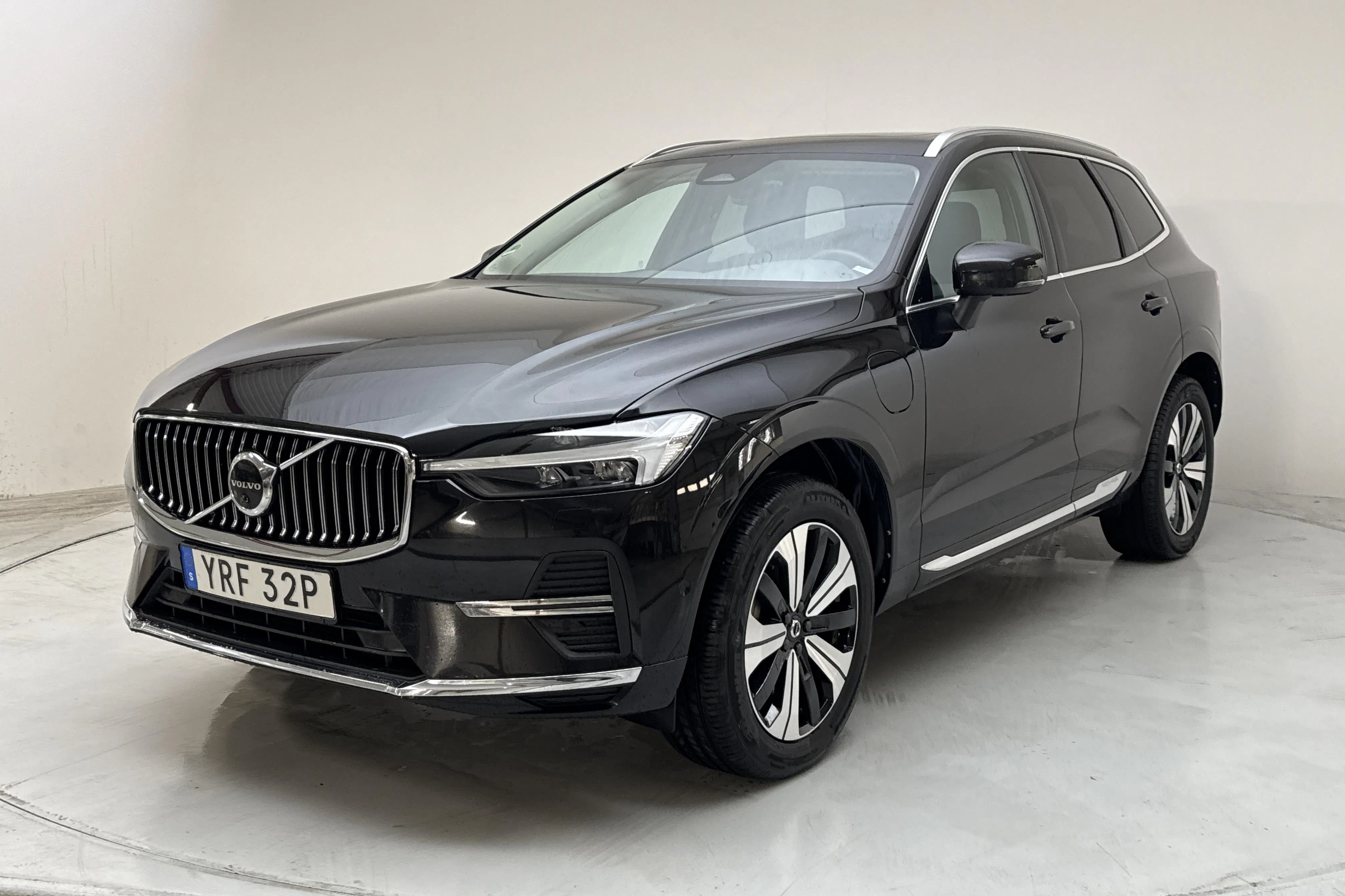 Presentation photo 1 of 19: Volvo XC60 T6 AWD Recharge (350hk) - 128 710 km - Automatic - black - 2023