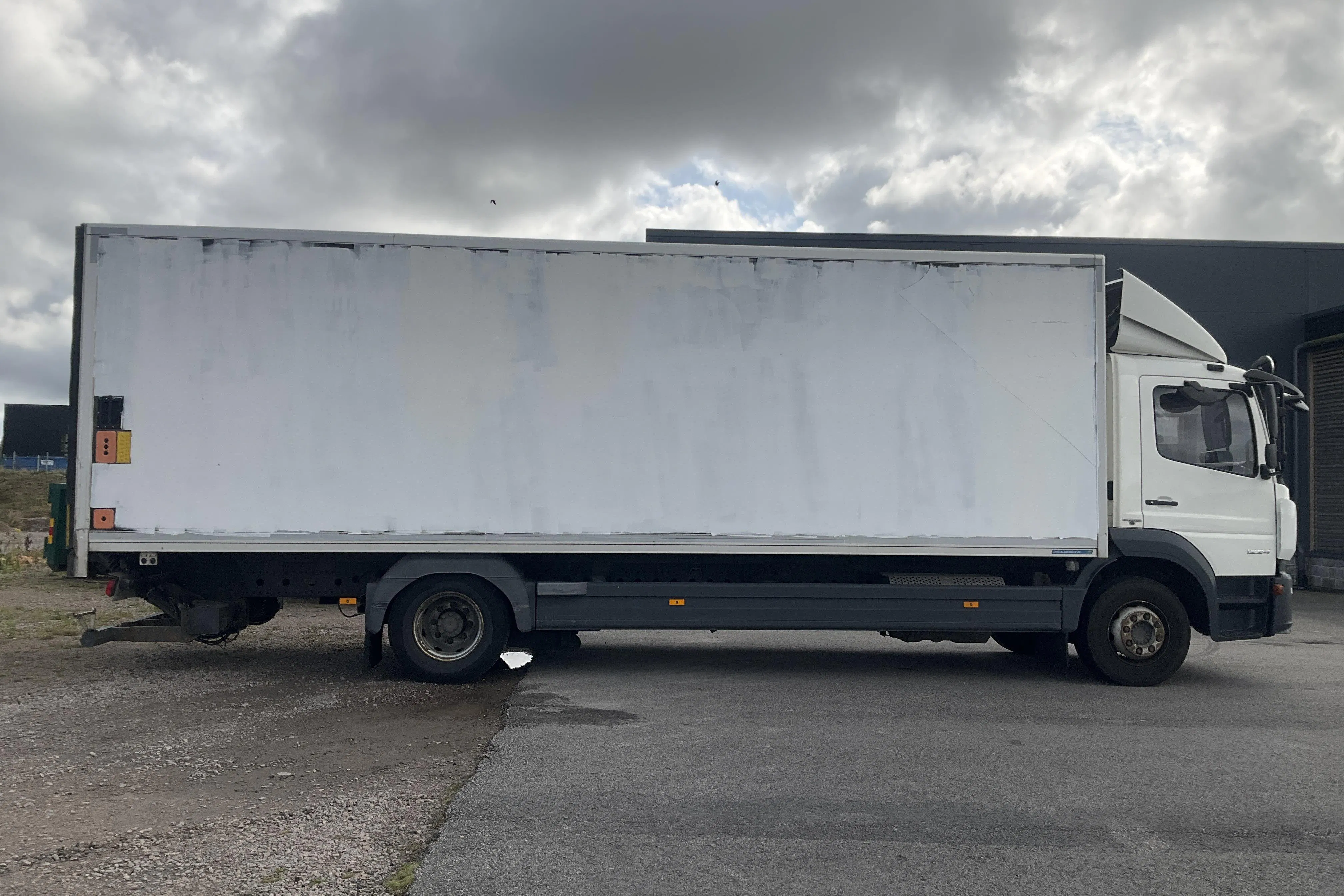Presentationsfoto 2 av 21: MERCEDES ATEGO 1224 - 340 906 km - Automat - 2017