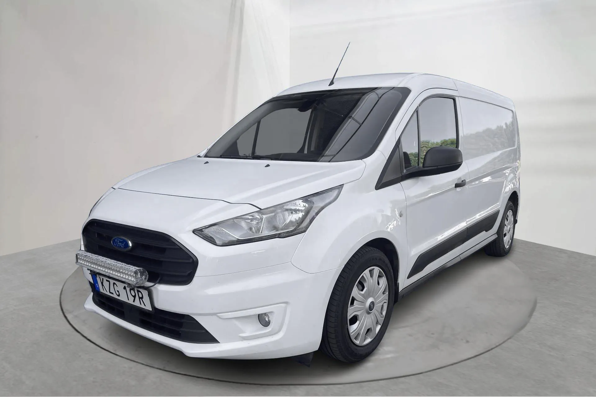 Presentationsfoto 1 av 16: Ford Transit Connect 1.5 EcoBlue (100hk) - 10 900 mil - Manuell - vit - 2020