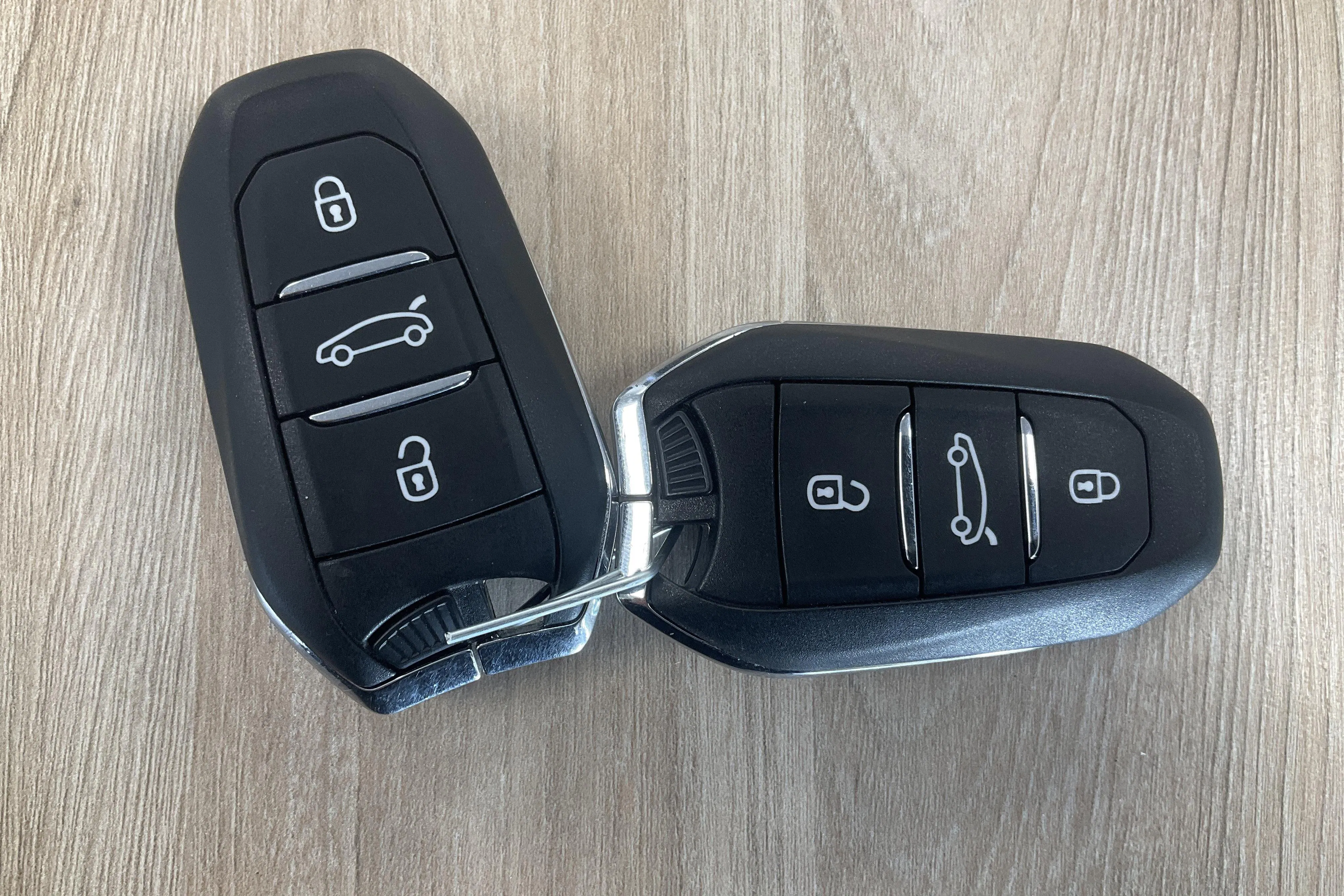 Presentationsfoto 15 av 15: Citroën C5 Aircross PureTech (130hk) - 2 467 mil - Automat - grå - 2024