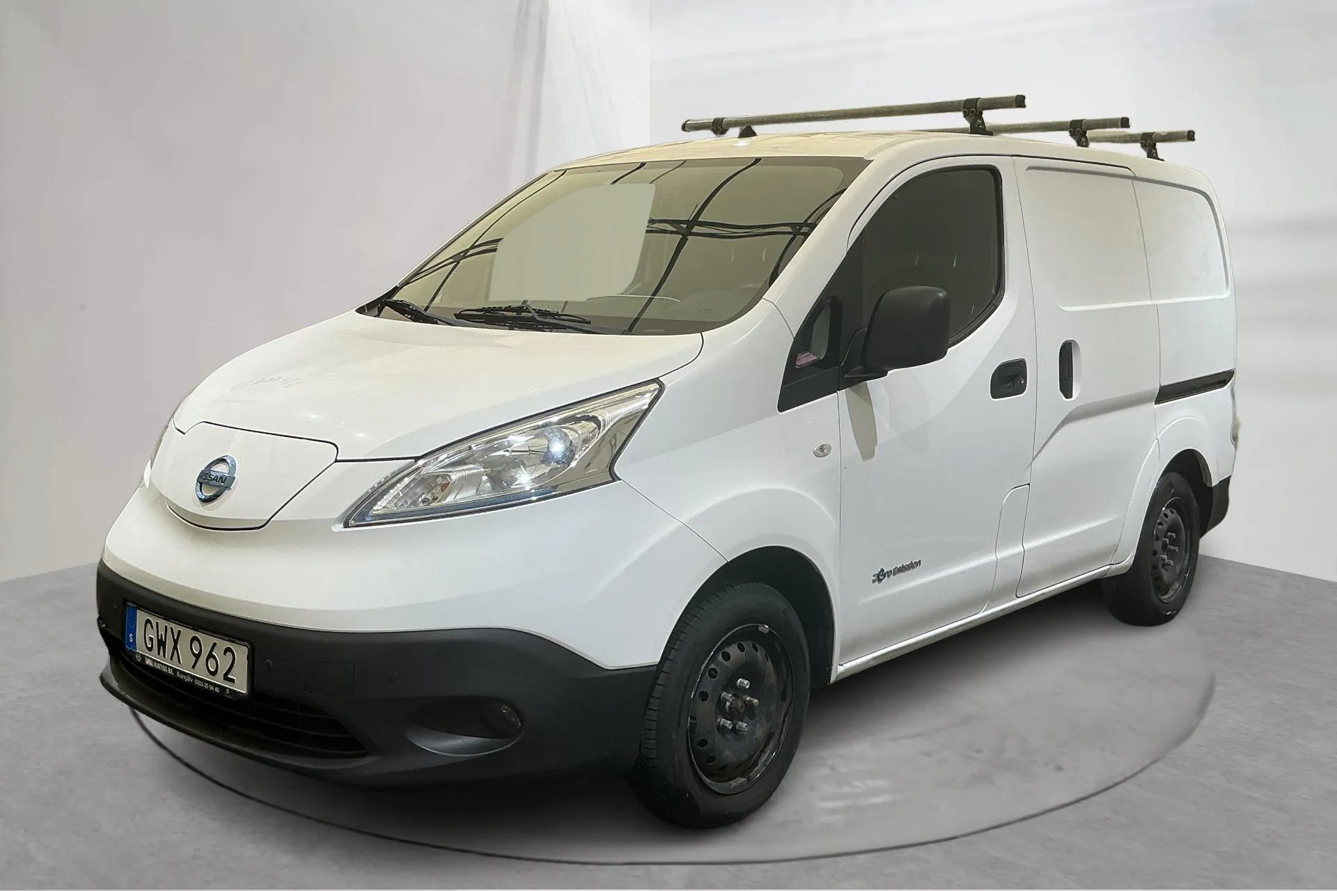 Presentation photo 1 of 16: Nissan e-NV200 40kWh (109hk) - 49 500 km - Automatic - white - 2018
