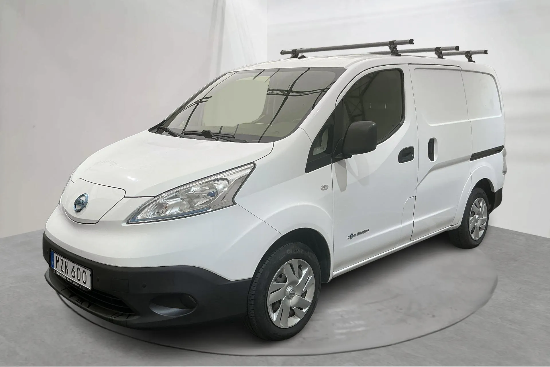Presentation photo 1 of 15: Nissan e-NV200 40kWh (109hk) - 46 120 km - Automatic - white - 2018