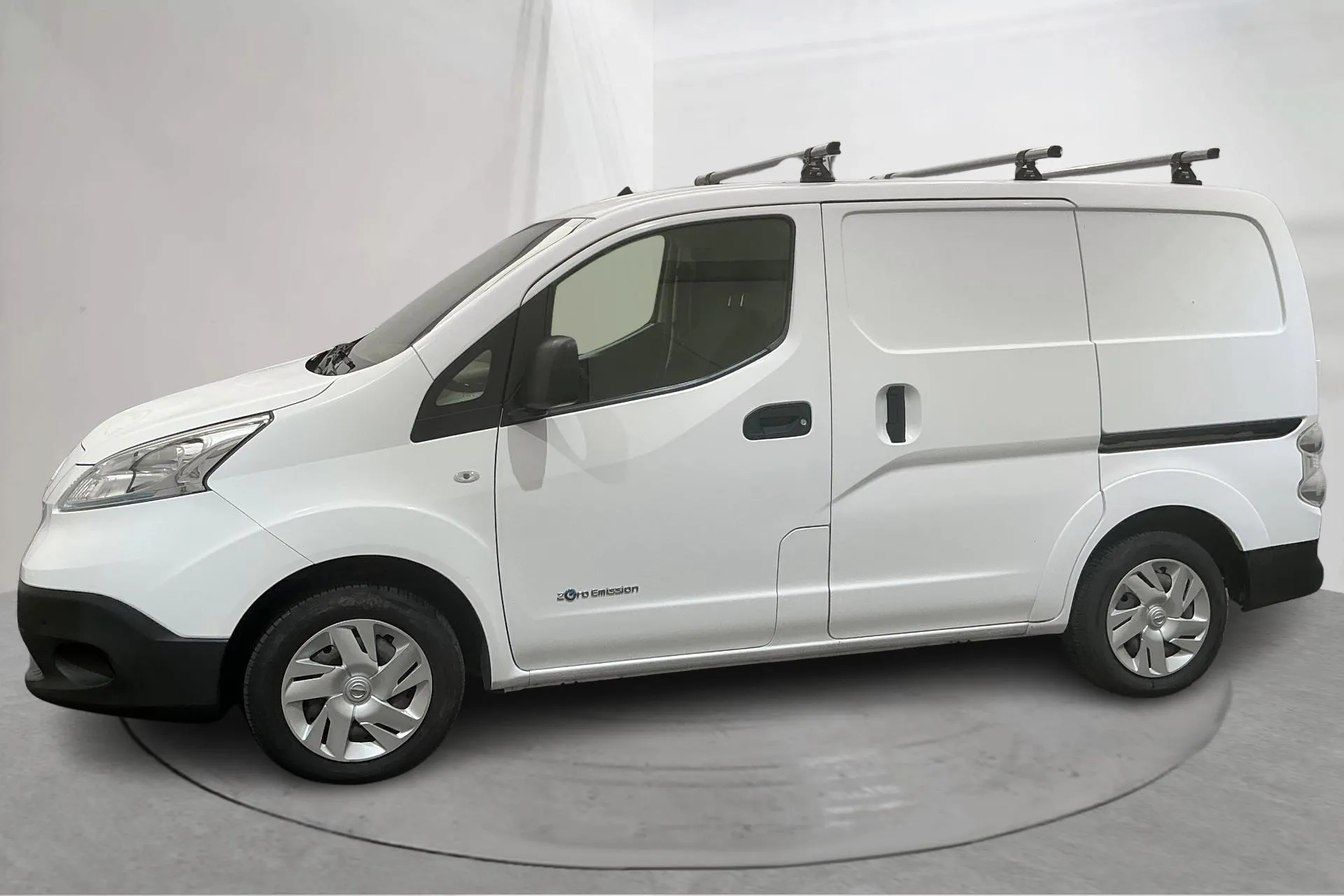 Presentation photo 2 of 15: Nissan e-NV200 40kWh (109hk) - 46 120 km - Automatic - white - 2018
