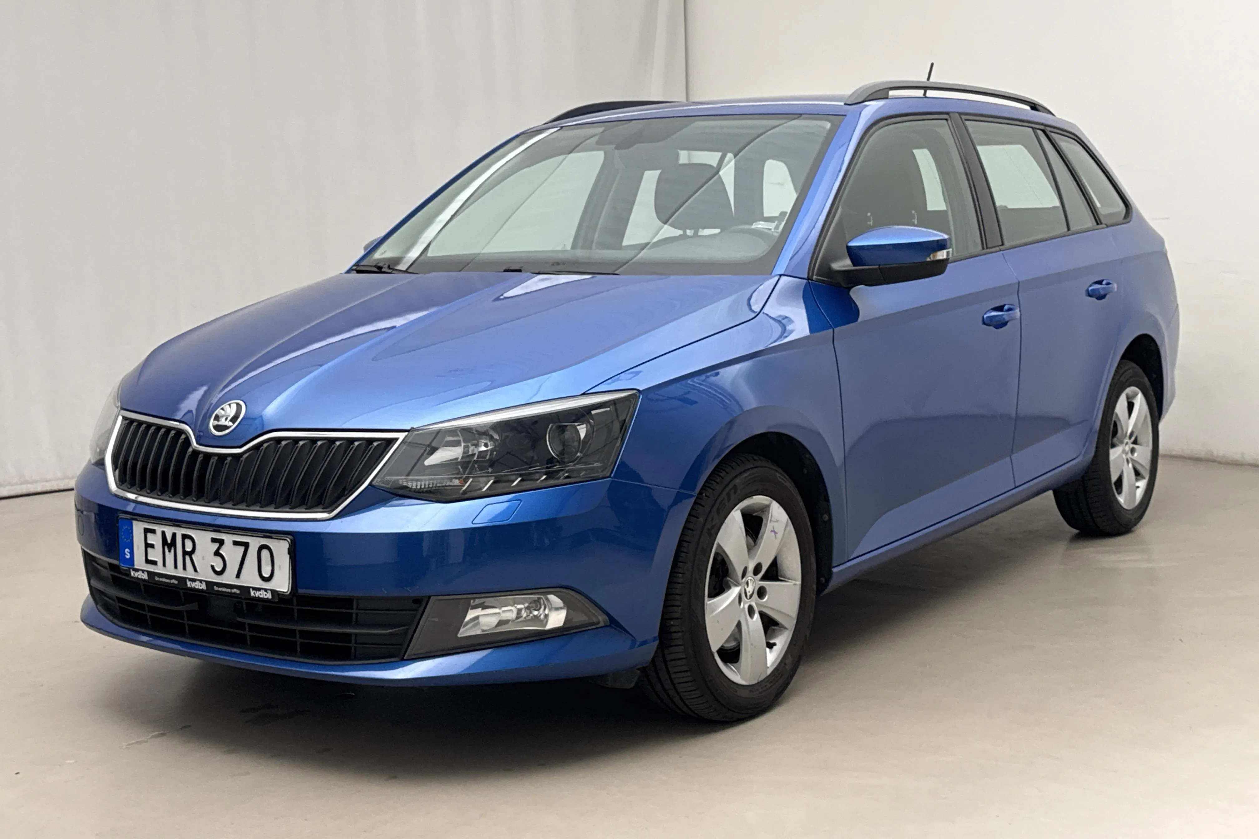 Presentationsfoto 1 av 15: Skoda Fabia 1.2 TSI Kombi (110hk) - 9 554 mil - Automat - blå - 2015