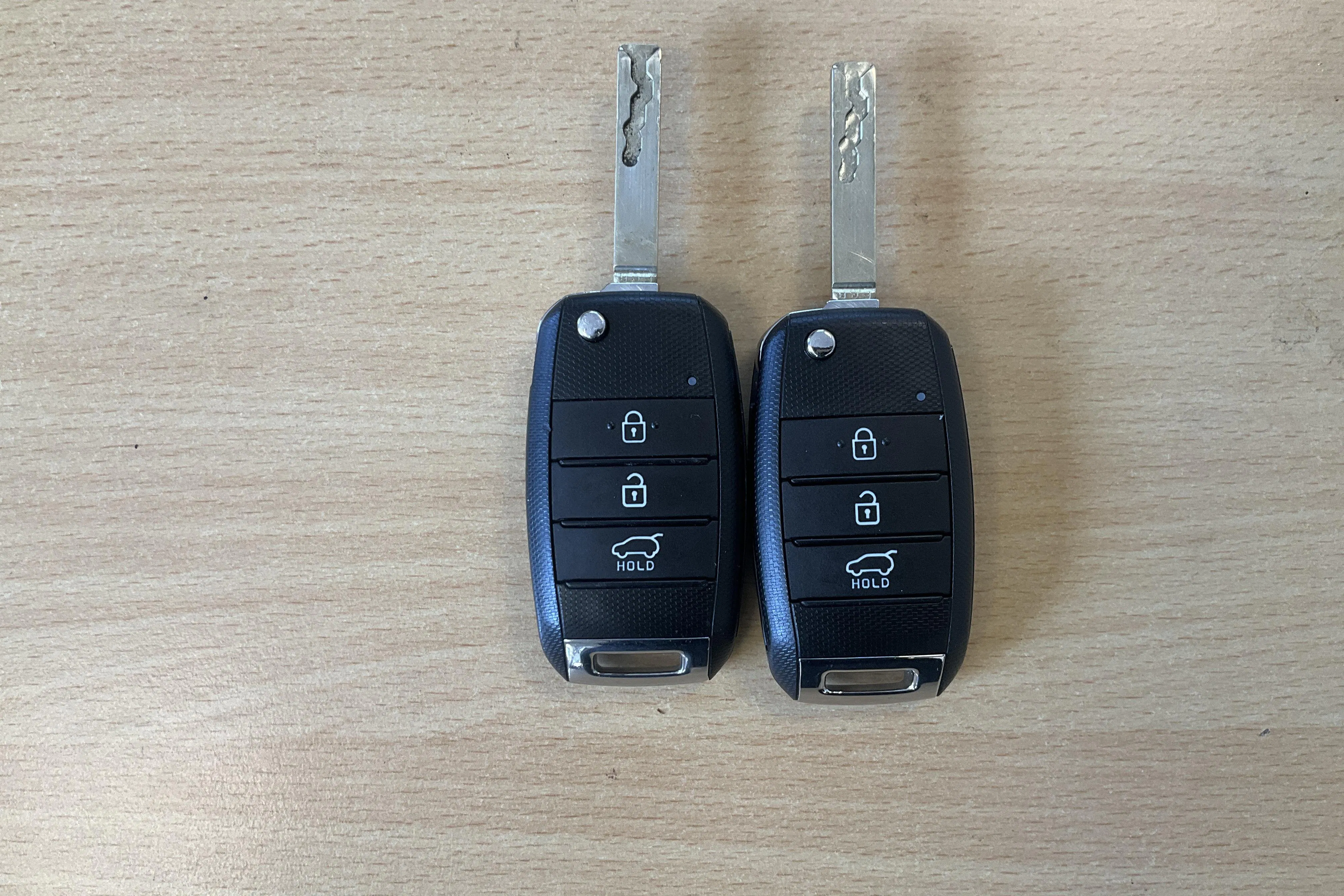 Presentation photo 15 of 15: KIA Rio 1.0 T-GDi (100hk) - 13 360 km - Manual - gray - 2022