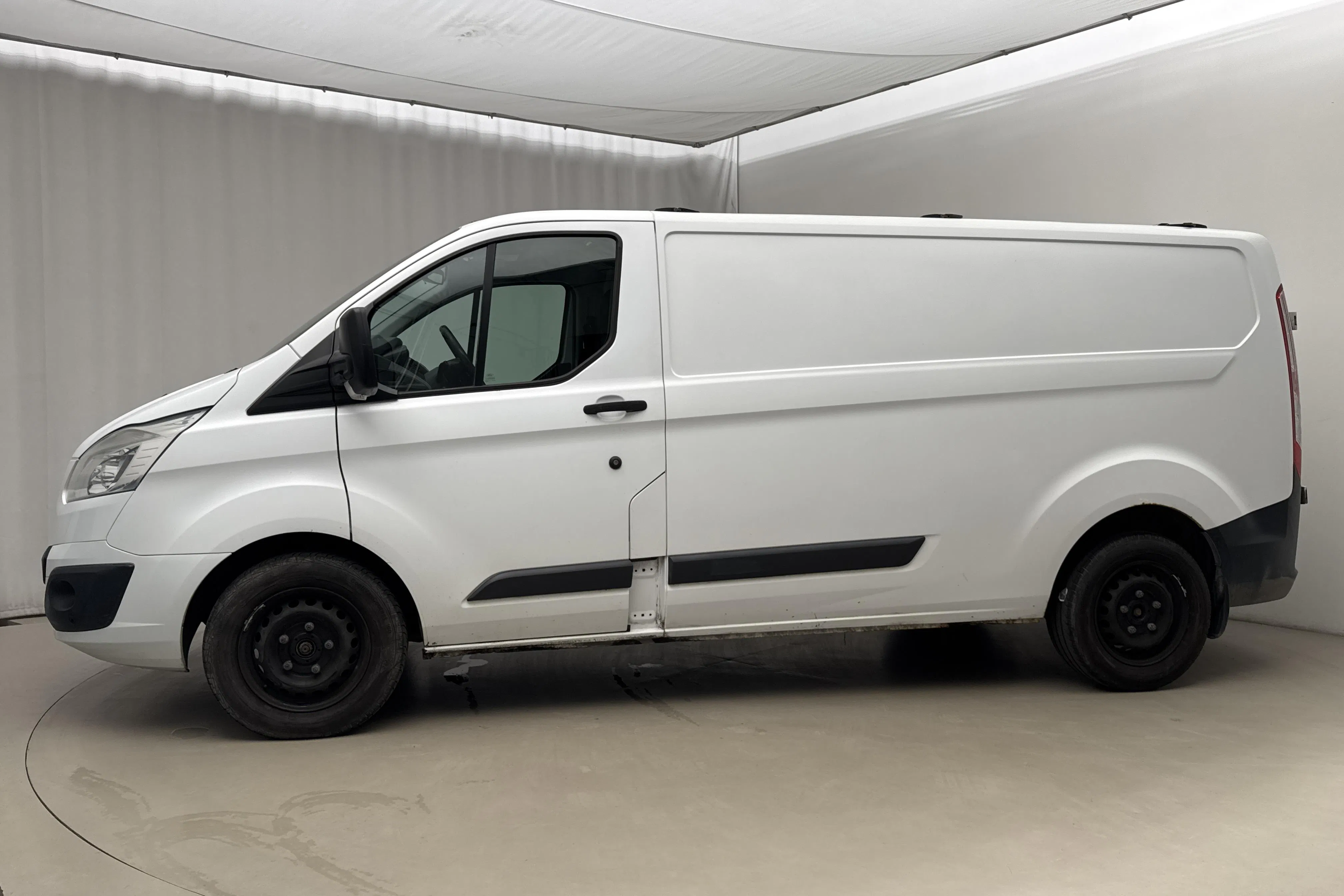 Presentation photo 2 of 19: Ford Transit Custom 290 (130hk) - 190 250 km - Automatic - white - 2017