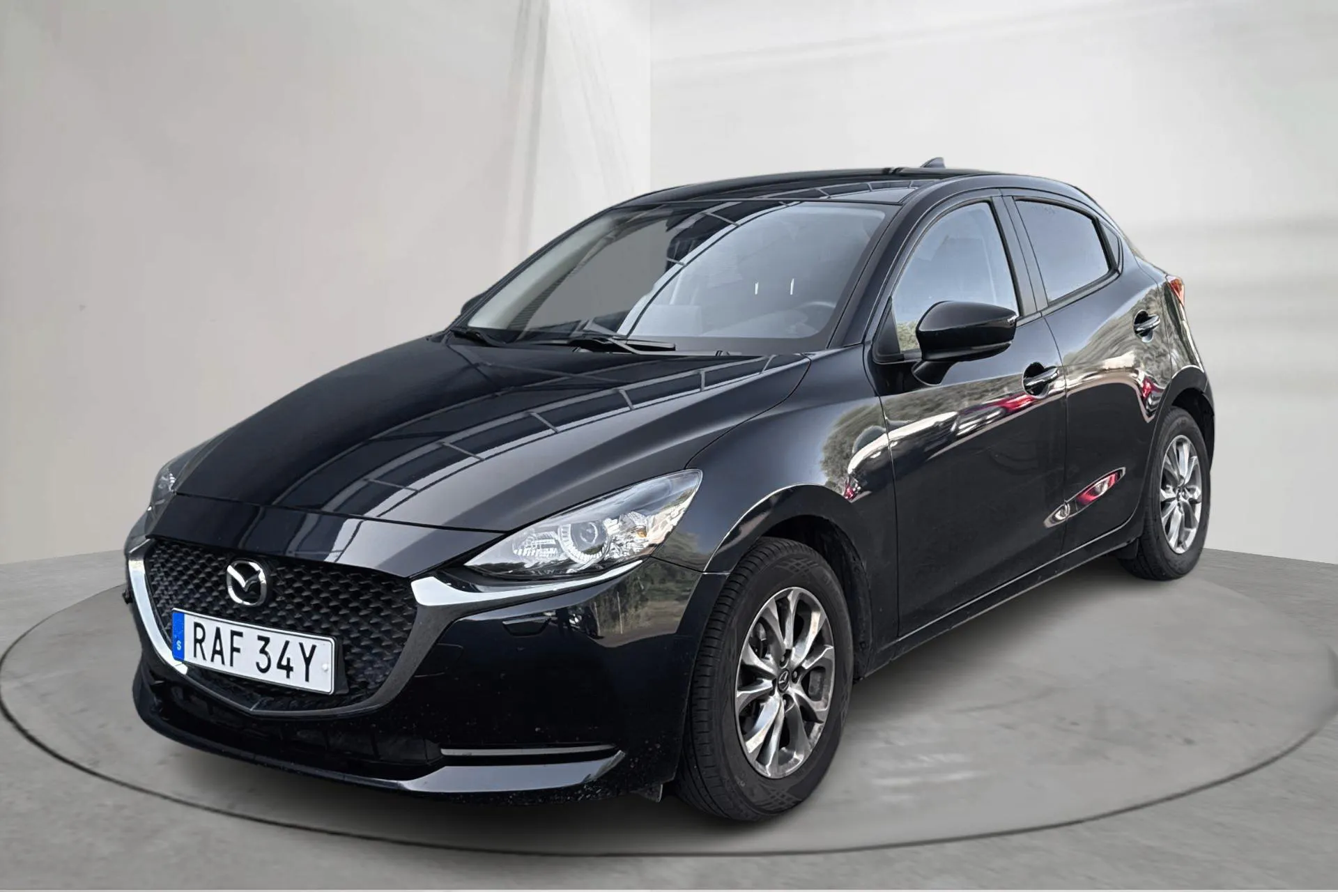 Presentation photo 1 of 13: Mazda 2 1.5 5dr (90hk) - 28 130 km - Automatic - blue - 2023