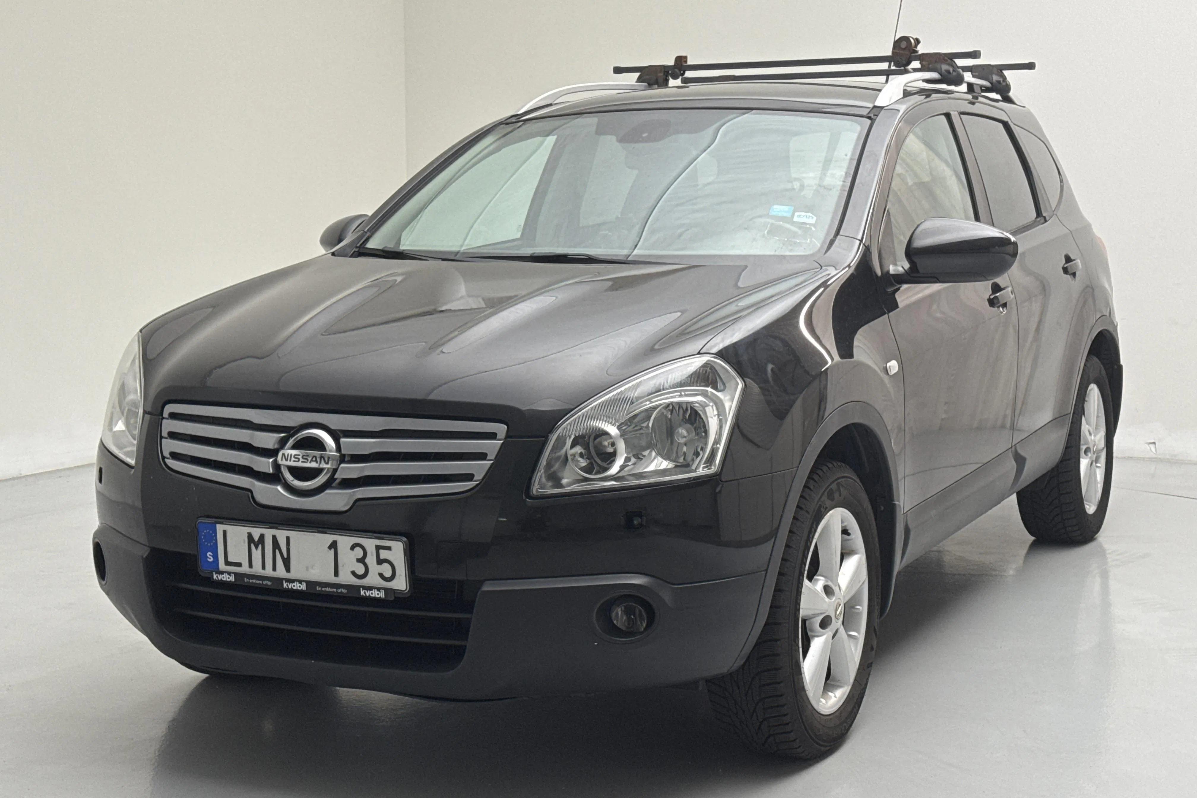 Presentation photo 1 of 16: Nissan Qashqai+2 2.0 (141hk) - 217 560 km - Manual - black - 2010