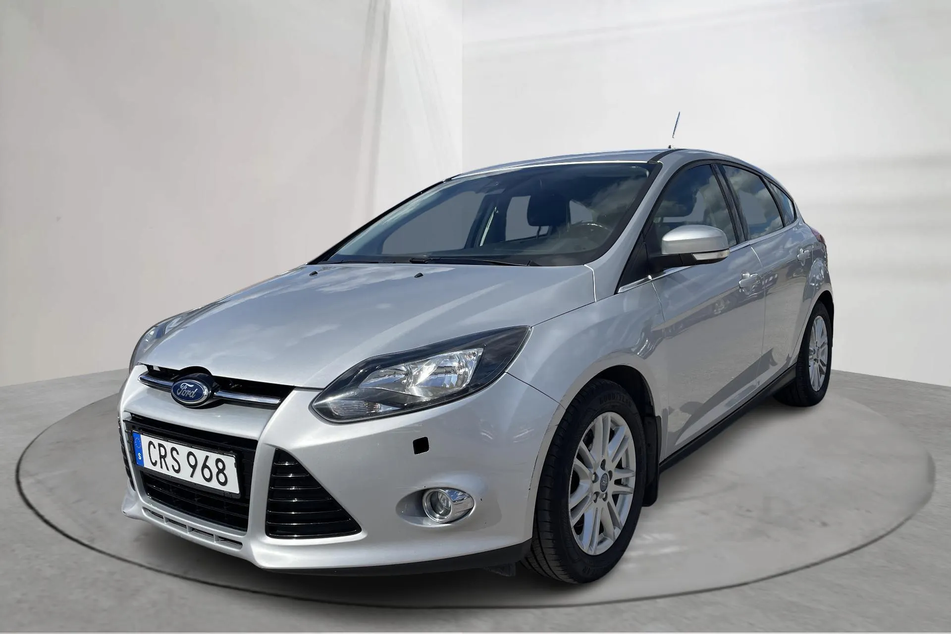 Presentationsfoto 1 av 15: Ford Focus 1.6 Flexifuel 5dr (150hk) - 18 939 mil - Manuell - grå - 2014