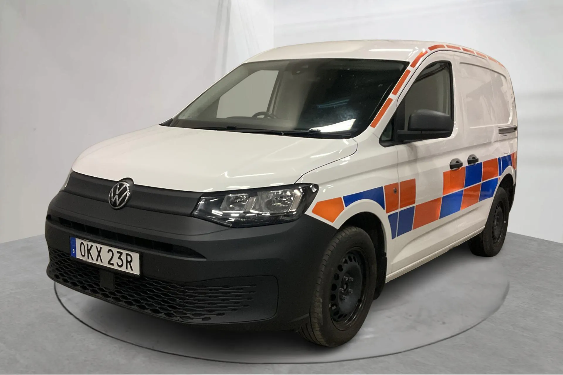 Presentation photo 1 of 16: VW Caddy Cargo 2.0 TDI Skåp (122hk) - 100 320 km - Automatic - white - 2023