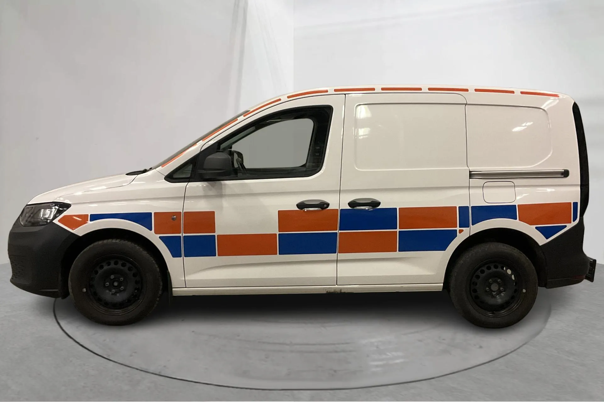 Presentation photo 2 of 16: VW Caddy Cargo 2.0 TDI Skåp (122hk) - 100 320 km - Automatic - white - 2023