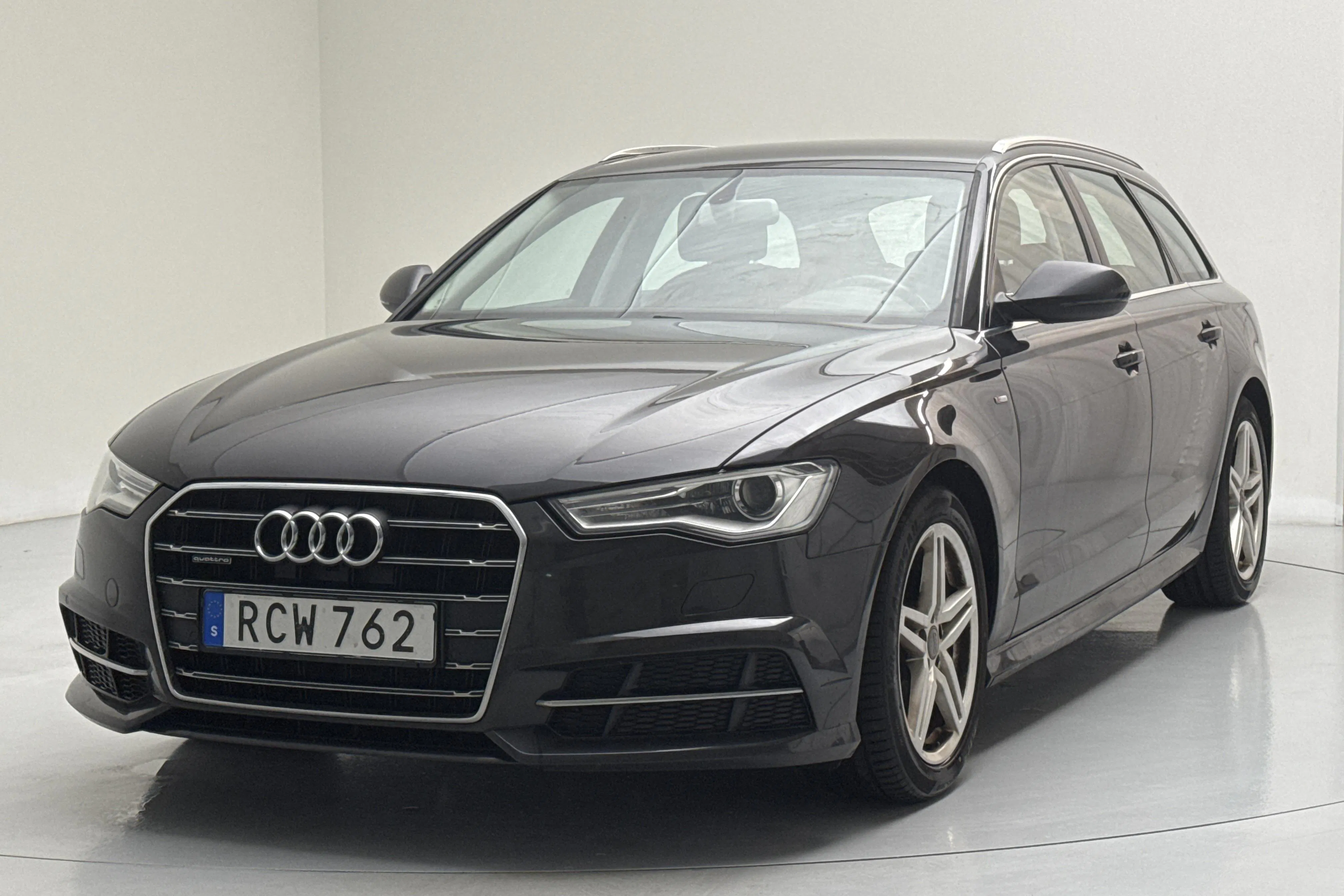 Presentation photo 1 of 13: Audi A6 2.0 TDI Avant quattro (190hk) - 249 590 km - Automatic - gray - 2017