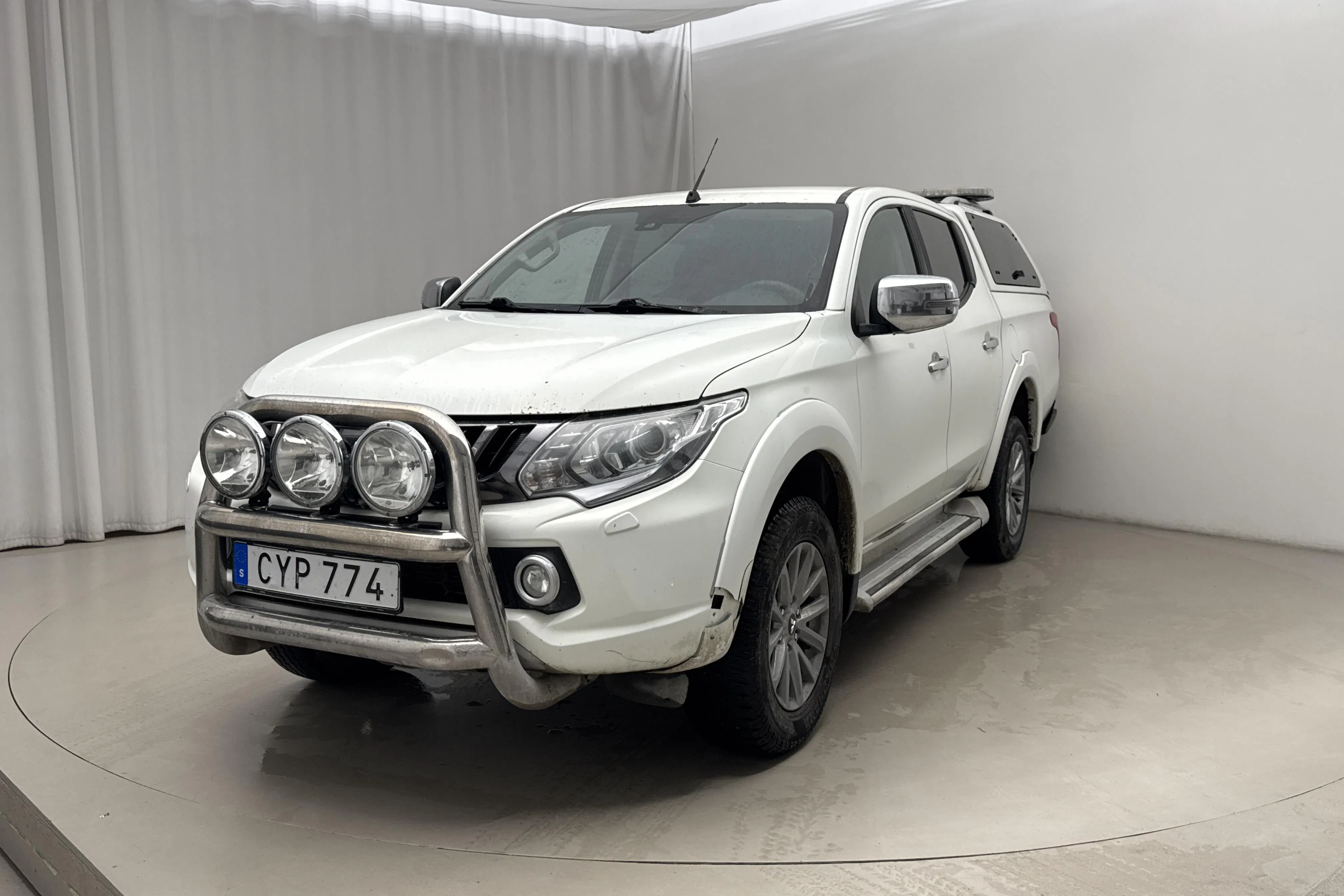 Presentationsfoto 1 av 15: Mitsubishi L200 2.4 DI-D (181hk) - 20 502 mil - Automat - vit - 2017
