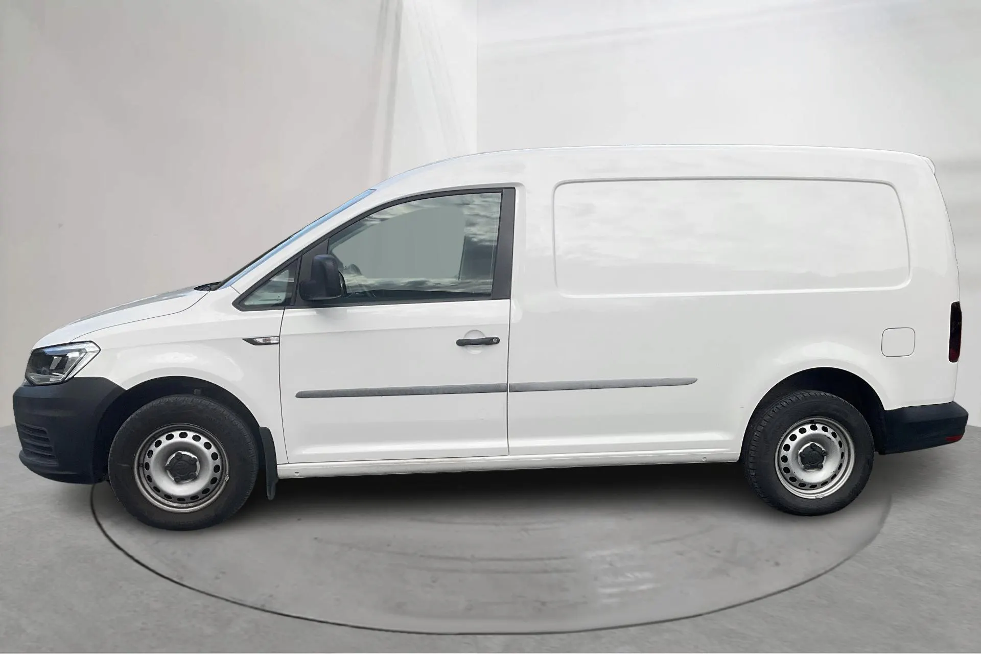 Presentationsfoto 2 av 14: VW Caddy 1.4 TGI Maxi Skåp (110hk) - 4 054 mil - Automat - vit - 2019