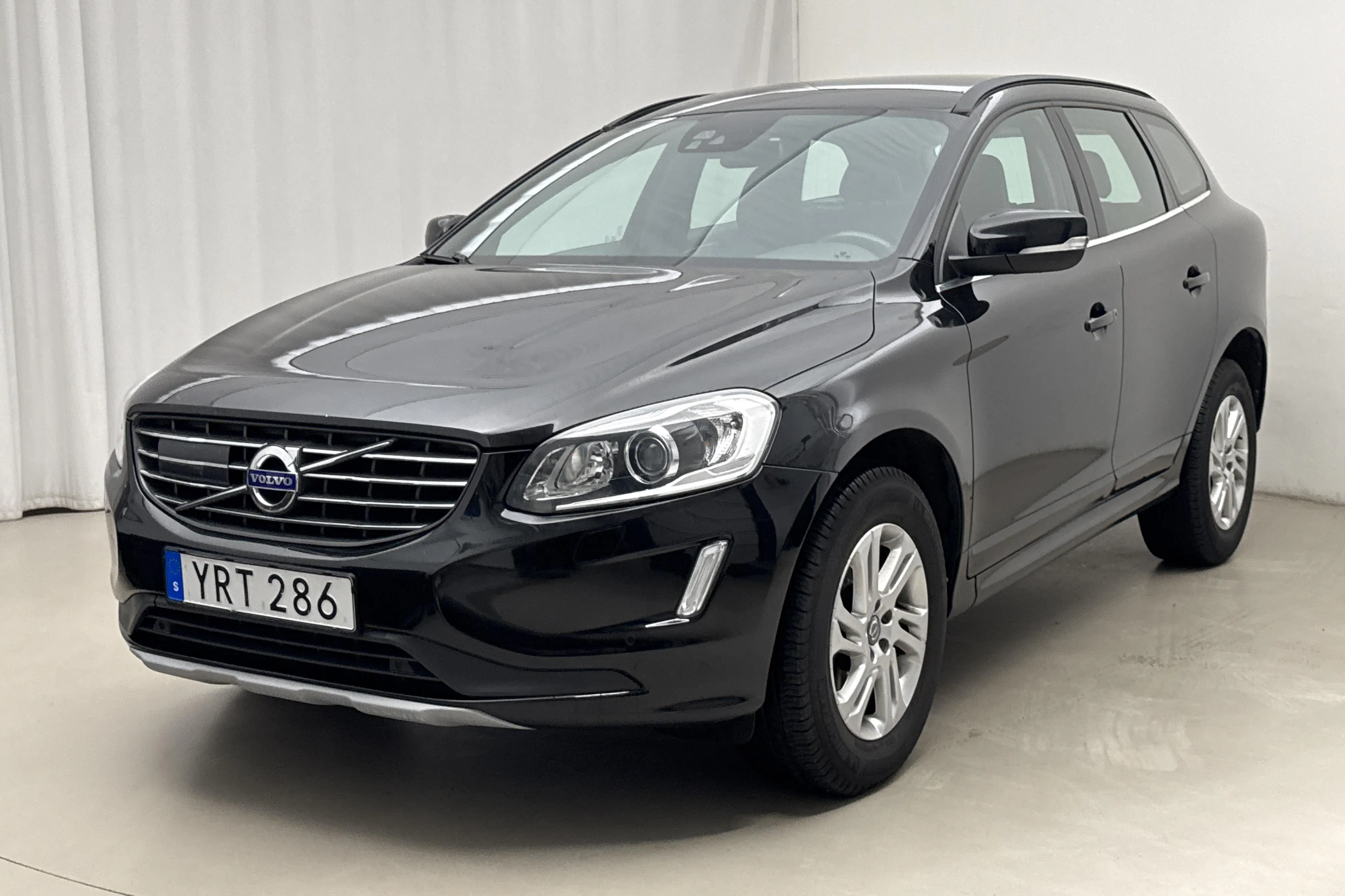 Presentation photo 1 of 17: Volvo XC60 D4 AWD (190hk) - 121 770 km - Automatic - black - 2017
