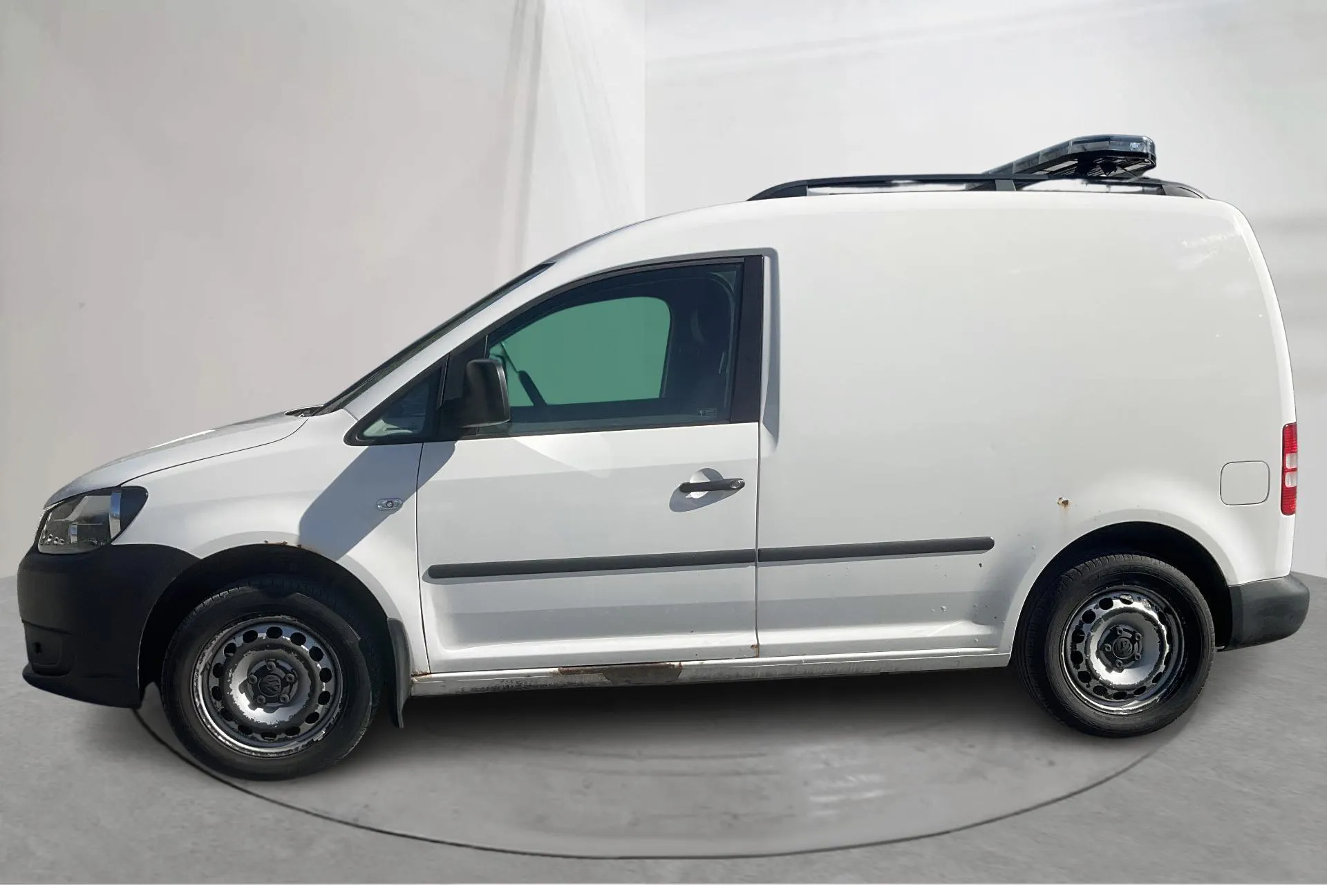 Presentation photo 2 of 13: VW Caddy 2.0 TDI Skåp (140hk) - 125 560 km - Automatic - white - 2011