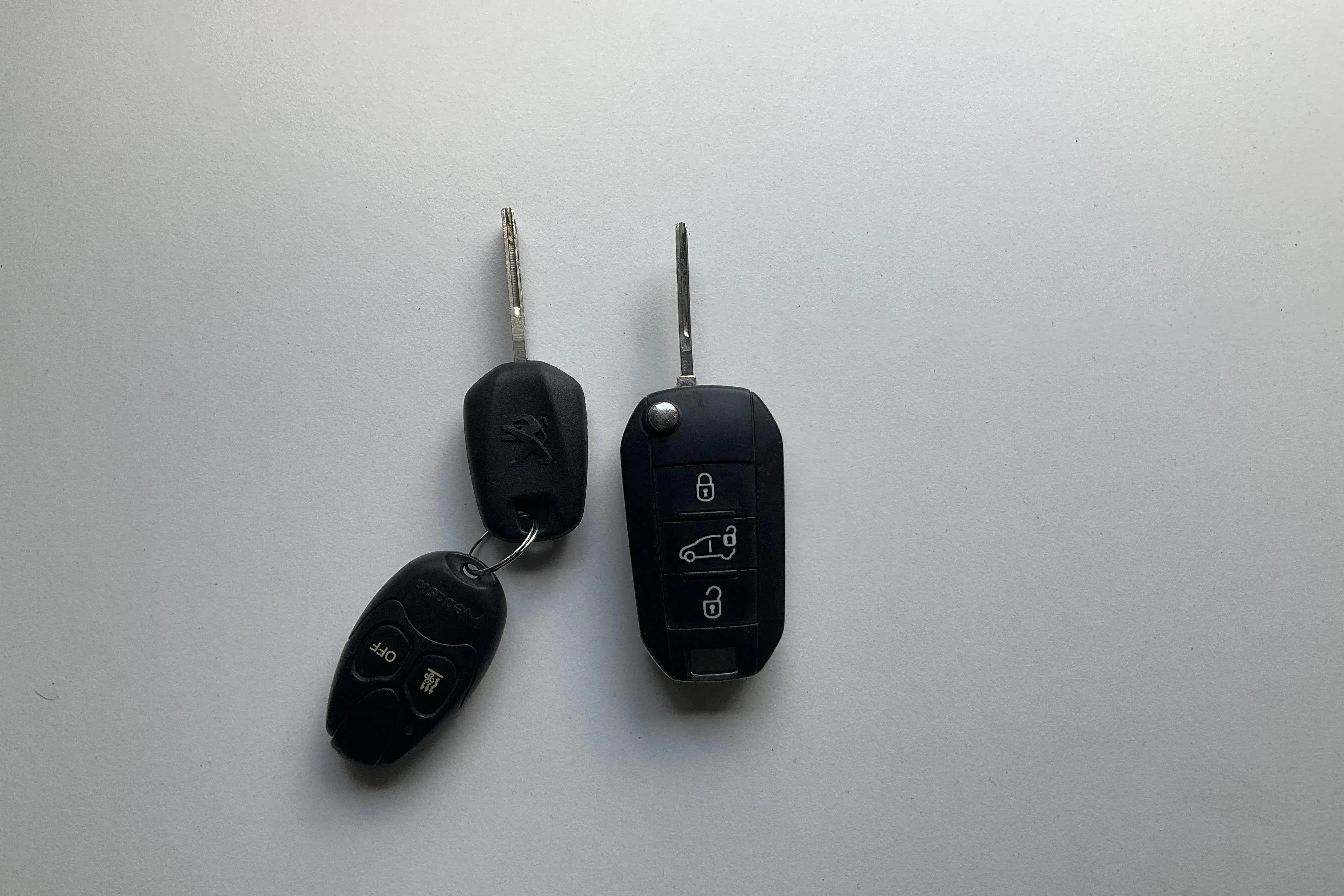 Presentation photo 16 of 16: Peugeot Partner 1.5 HDI Skåp (130hk) - 8 125 Scandinavian mile - Automatic - green - 2019
