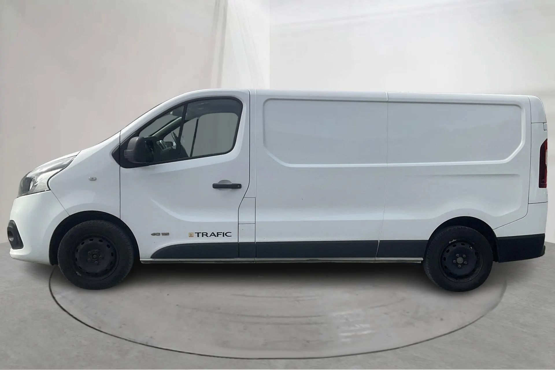 Presentation photo 2 of 17: Renault Trafic 1.6 dCi Skåp (115hk) - 200 100 km - Manual - white - 2015