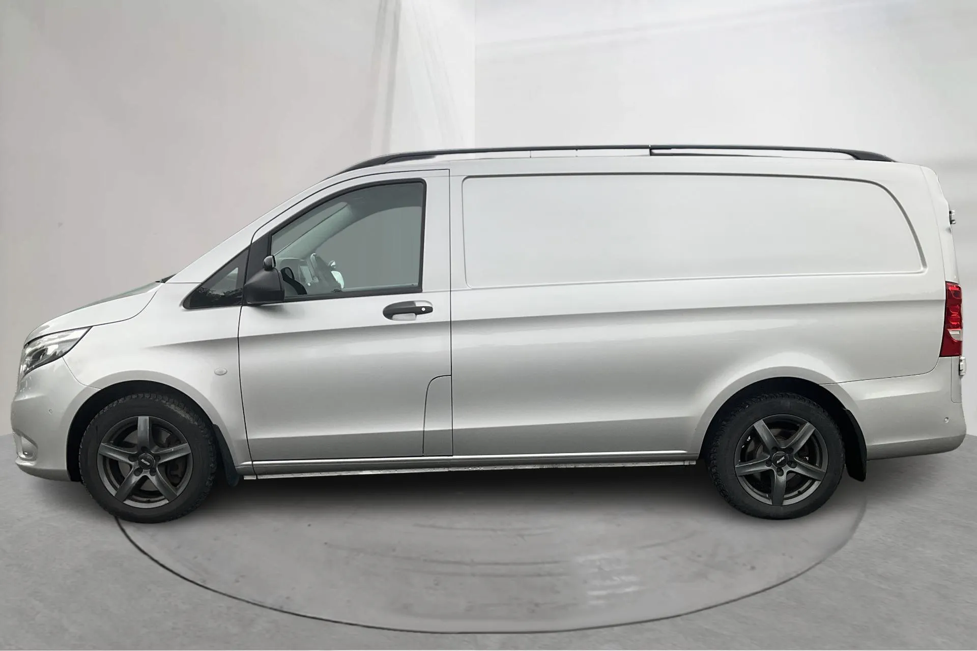 Presentation photo 2 of 15: Mercedes Vito 119 BlueTEC 4MATIC W640 (190hk) - 136 980 km - Automatic - silver - 2018