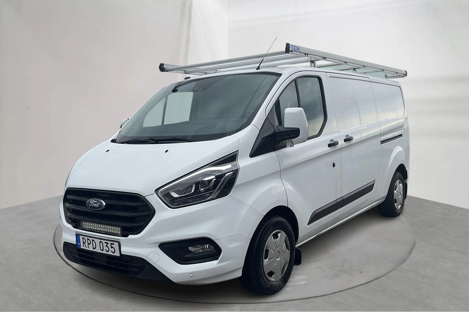 Presentationsfoto 1 av 17: Ford Transit Custom 300 (130hk) - 16 142 mil - Manuell - vit - 2018