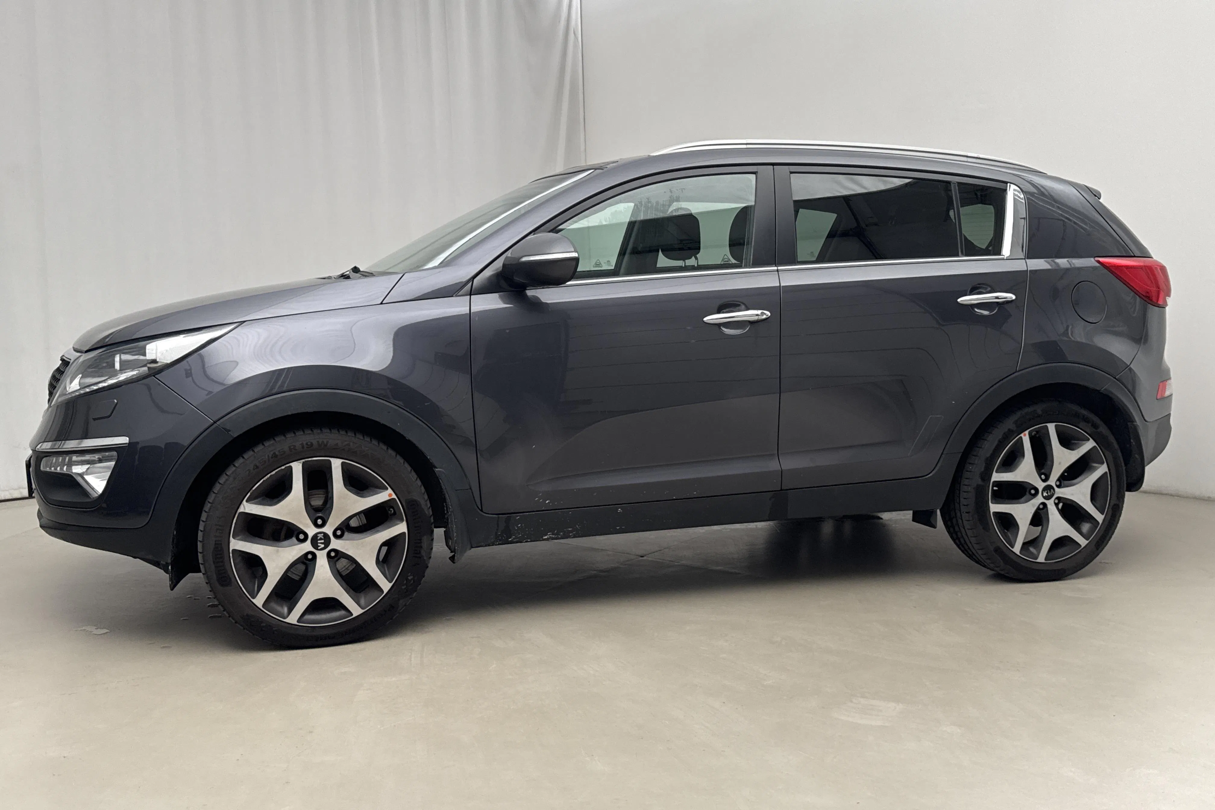 Presentation photo 2 of 19: KIA Sportage 1.7 CRDi 2WD (115hk) - 282 630 km - Manual - gray - 2014