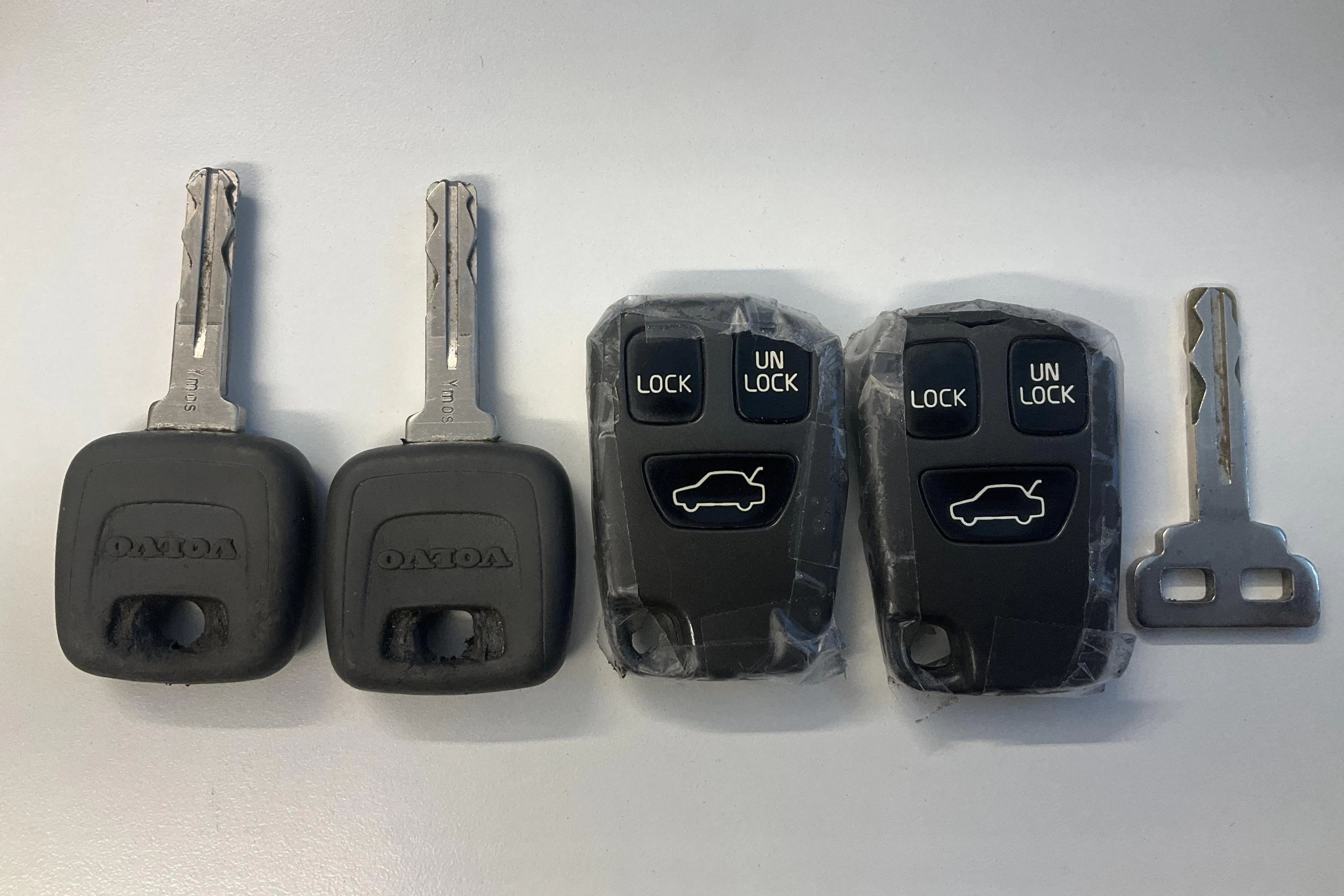 Presentationsfoto 15 av 15: Volvo S70 GLT (170hk) - 13 858 mil - Automat - Mörkblå - 1998