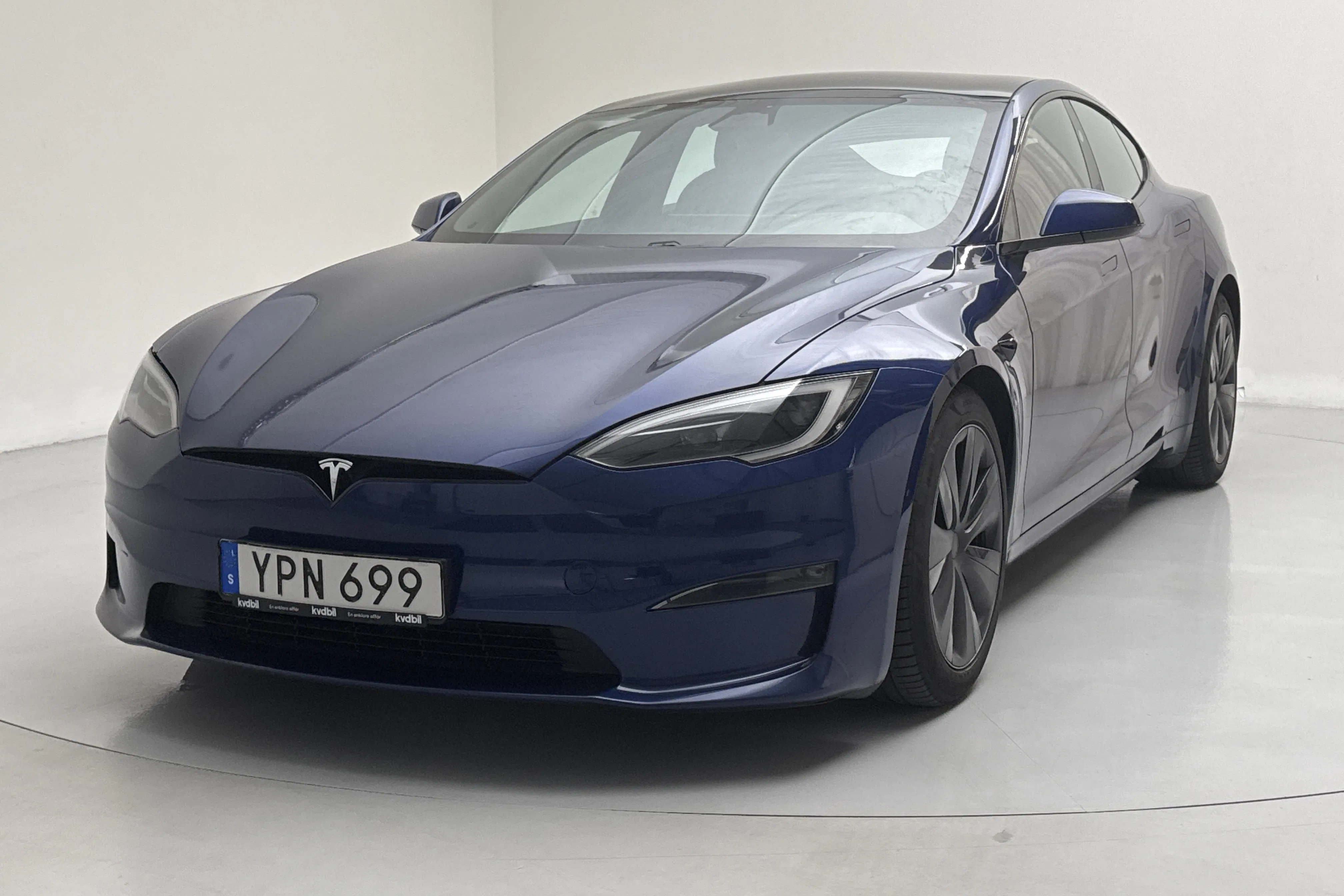 Presentationsfoto 1 av 19: Tesla Model S Dual Motor Long Range AWD - 6 591 mil - Automat - blå - 2023