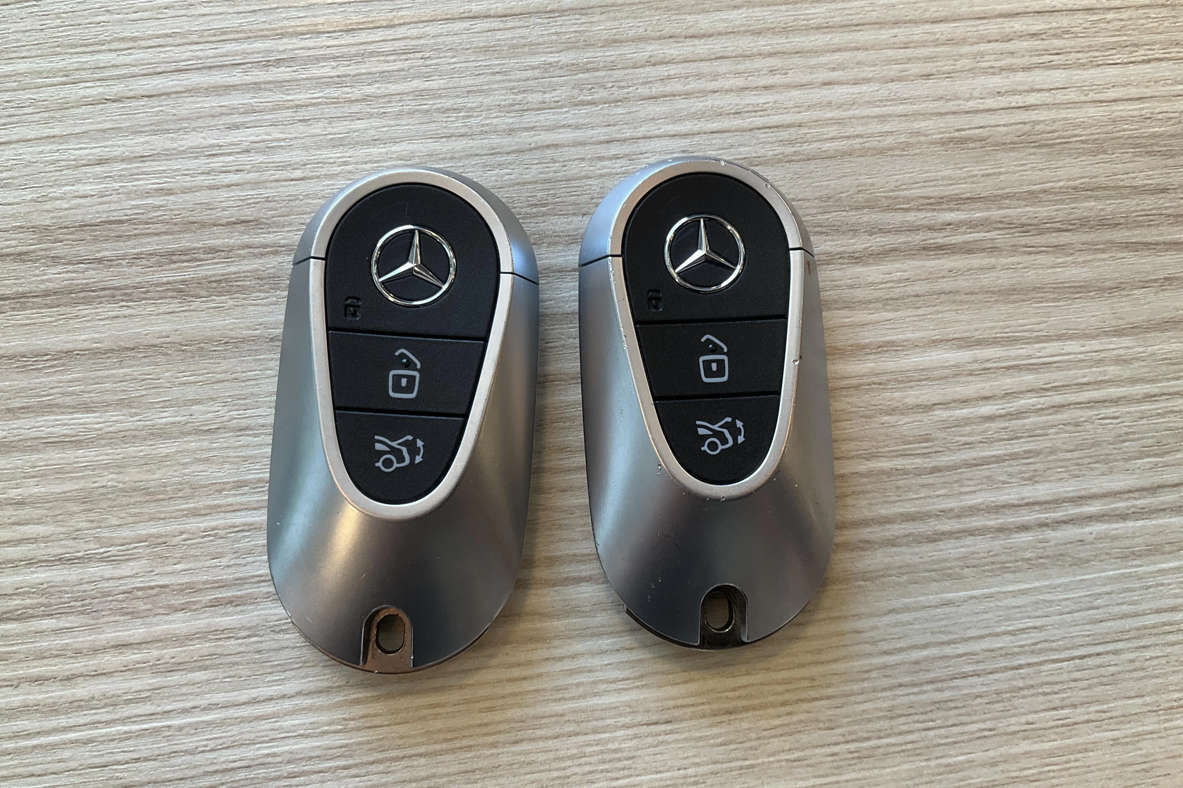 Presentationsfoto 18 av 18: Mercedes EQE 350 V295 (292hk) - 11 363 mil - Automat - svart - 2023