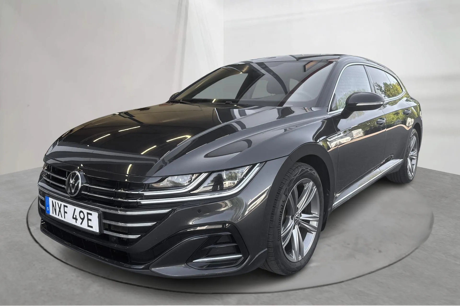 Presentationsfoto 1 av 18: VW Arteon Shooting Brake eHybrid 1.4 TSI (218hk) - 8 831 mil - Automat - Mörkgrå - 2023