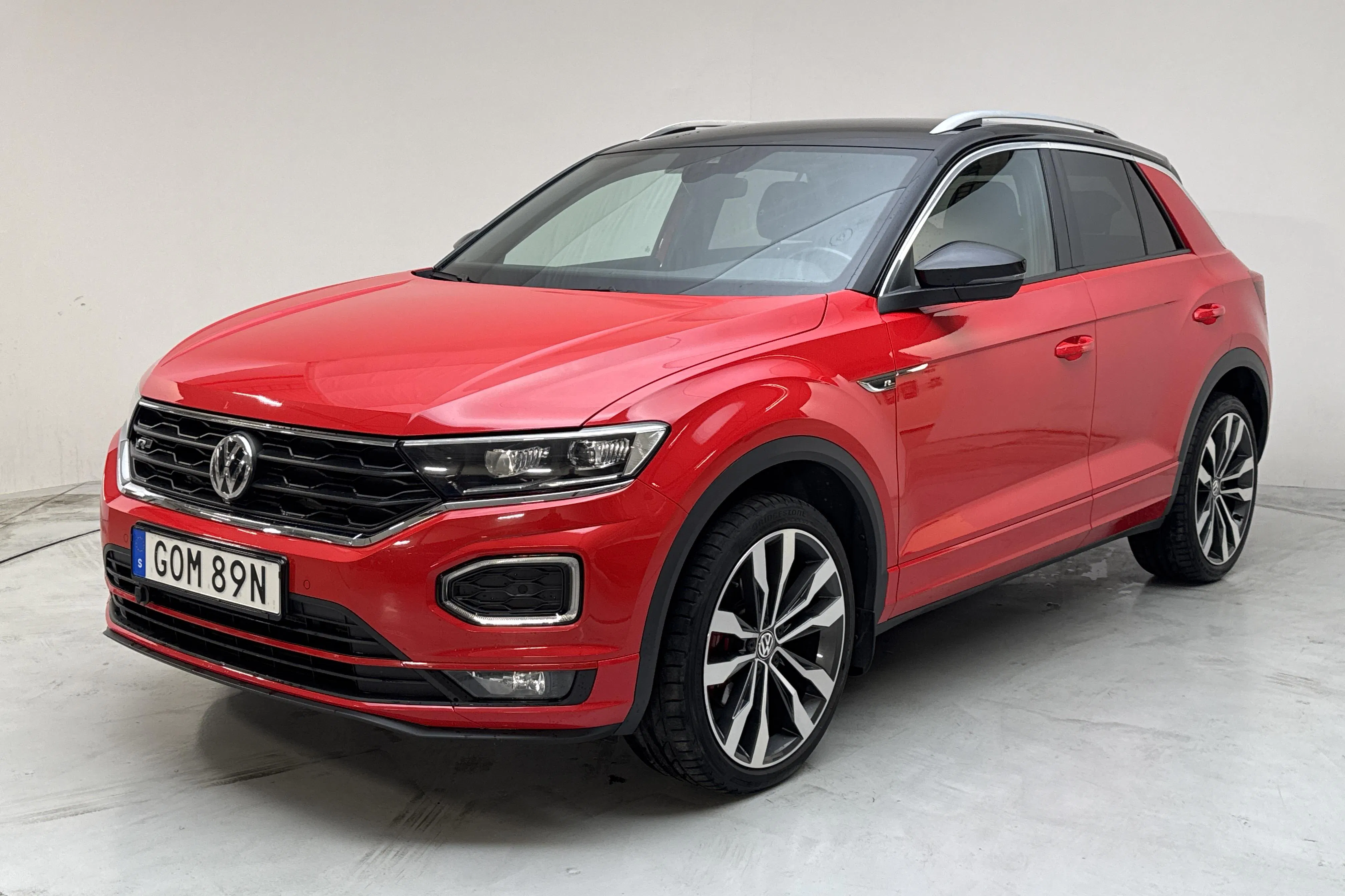 Presentation photo 1 of 14: VW T-Roc 2.0 TSI 4MOTION (190hk) - 74 530 km - Automatic - red - 2019