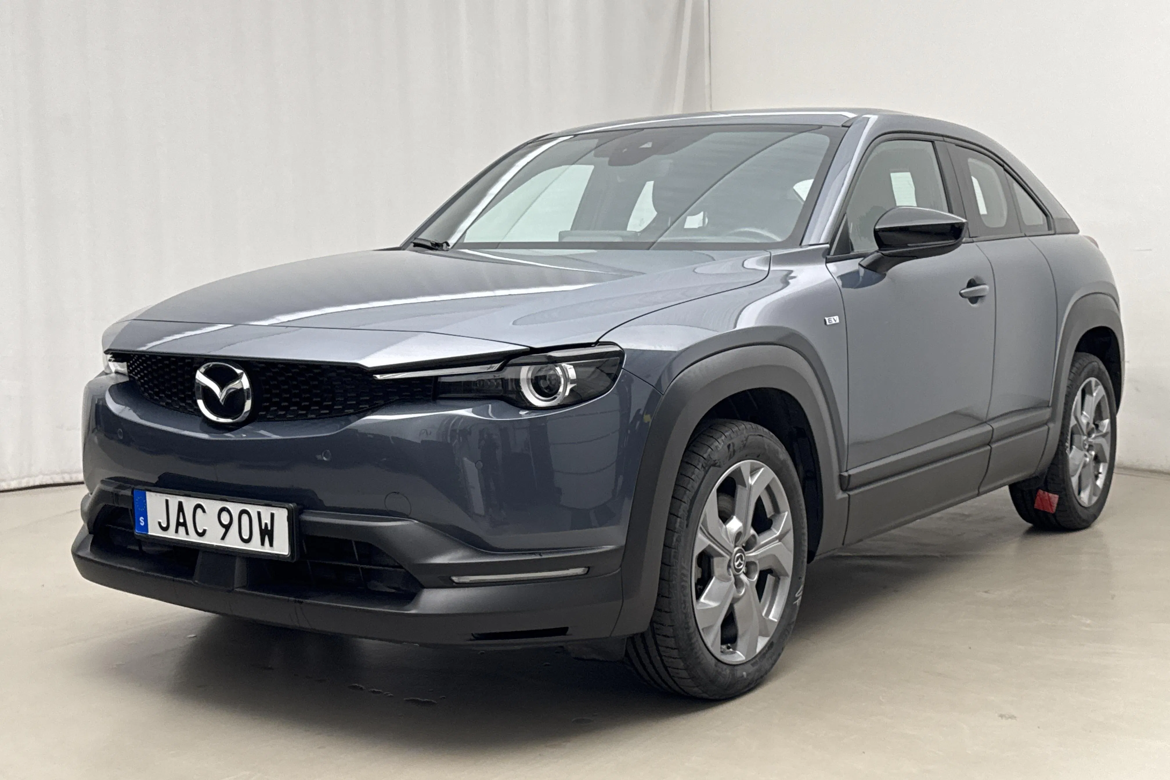 Presentation photo 1 of 22: Mazda MX-30 e-Skyactiv (145hk) - 60 630 km - Automatic - gray - 2023